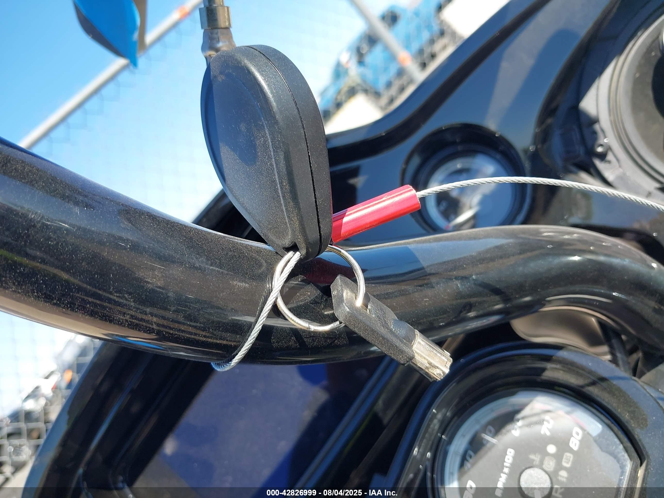 HARLEY-DAVIDSON FLTRK image 11