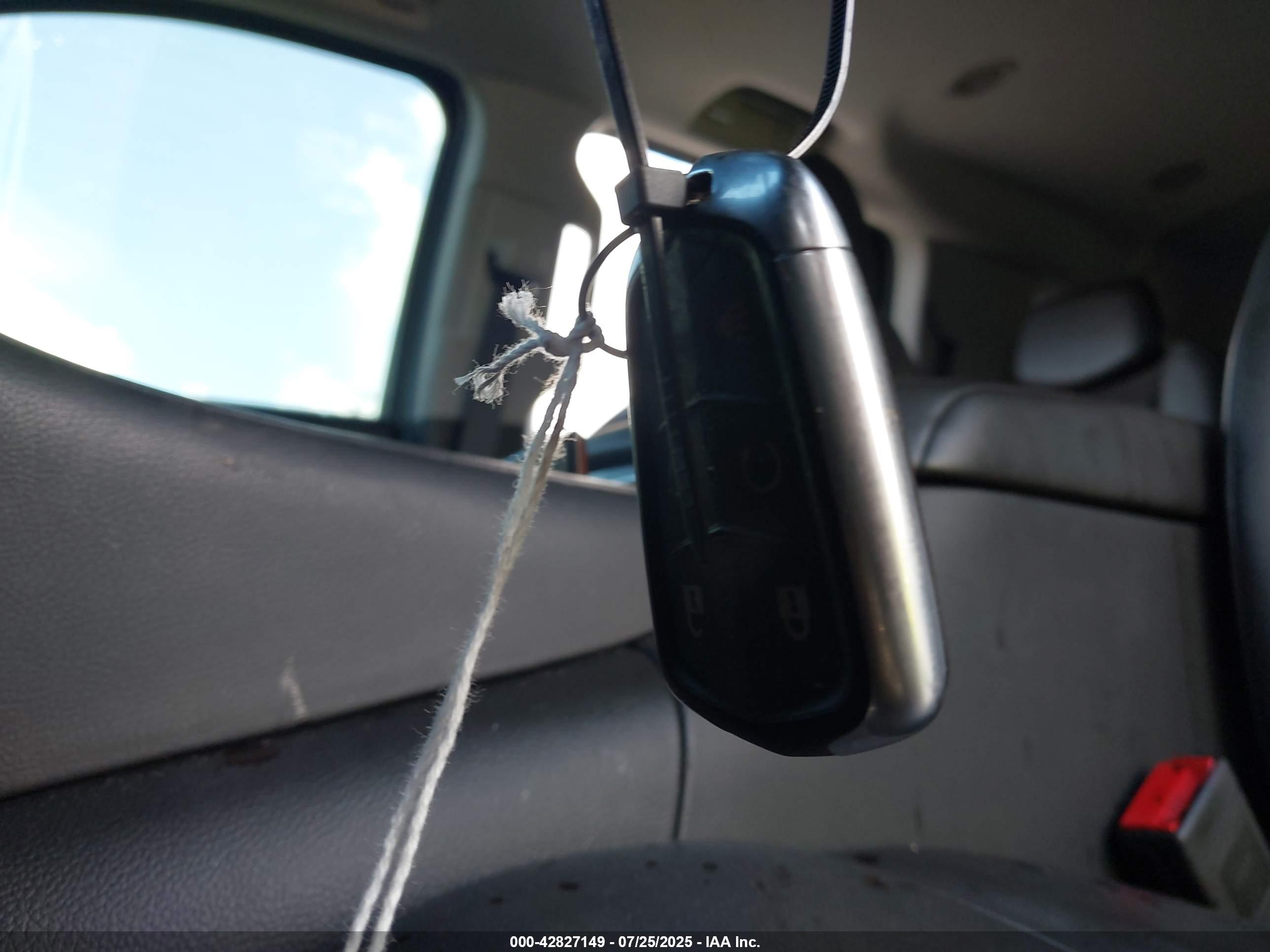 CADILLAC ESCALADE image 11