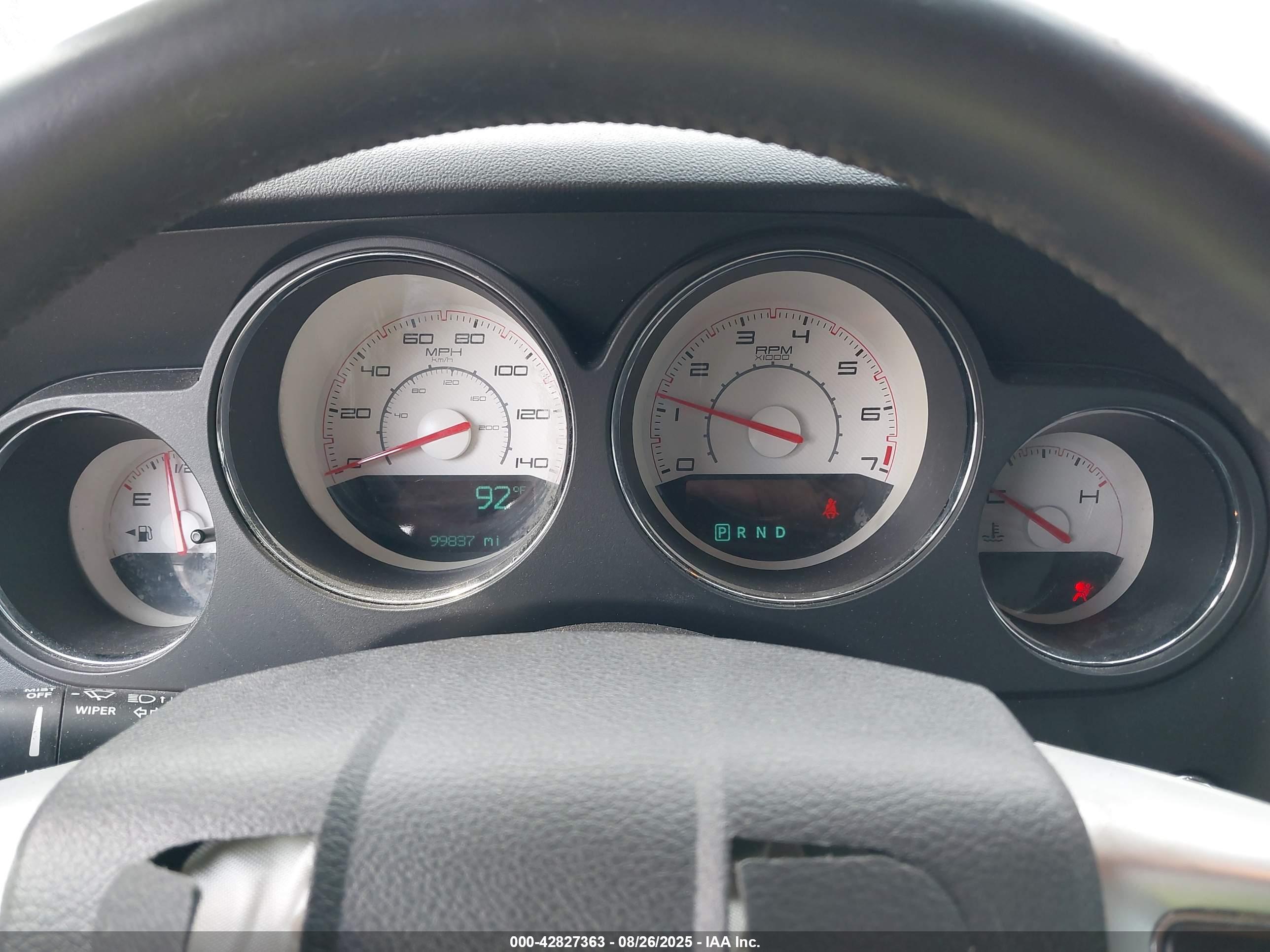 DODGE CHALLENGER image 7