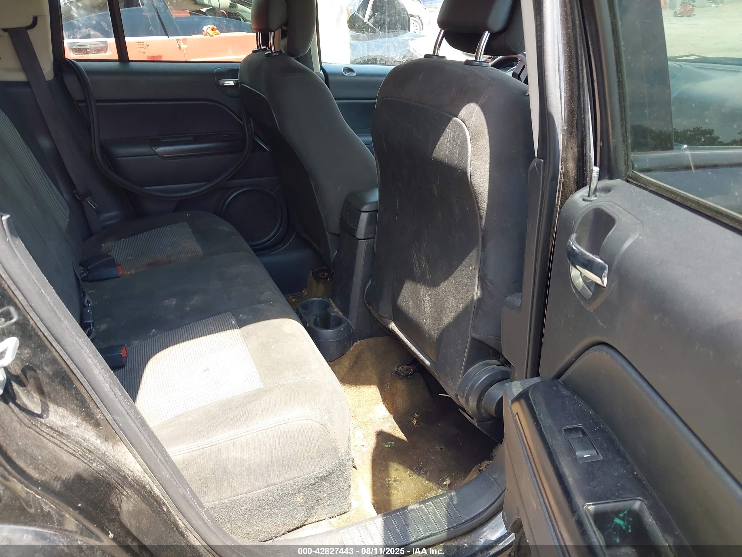 JEEP COMPASS image 8