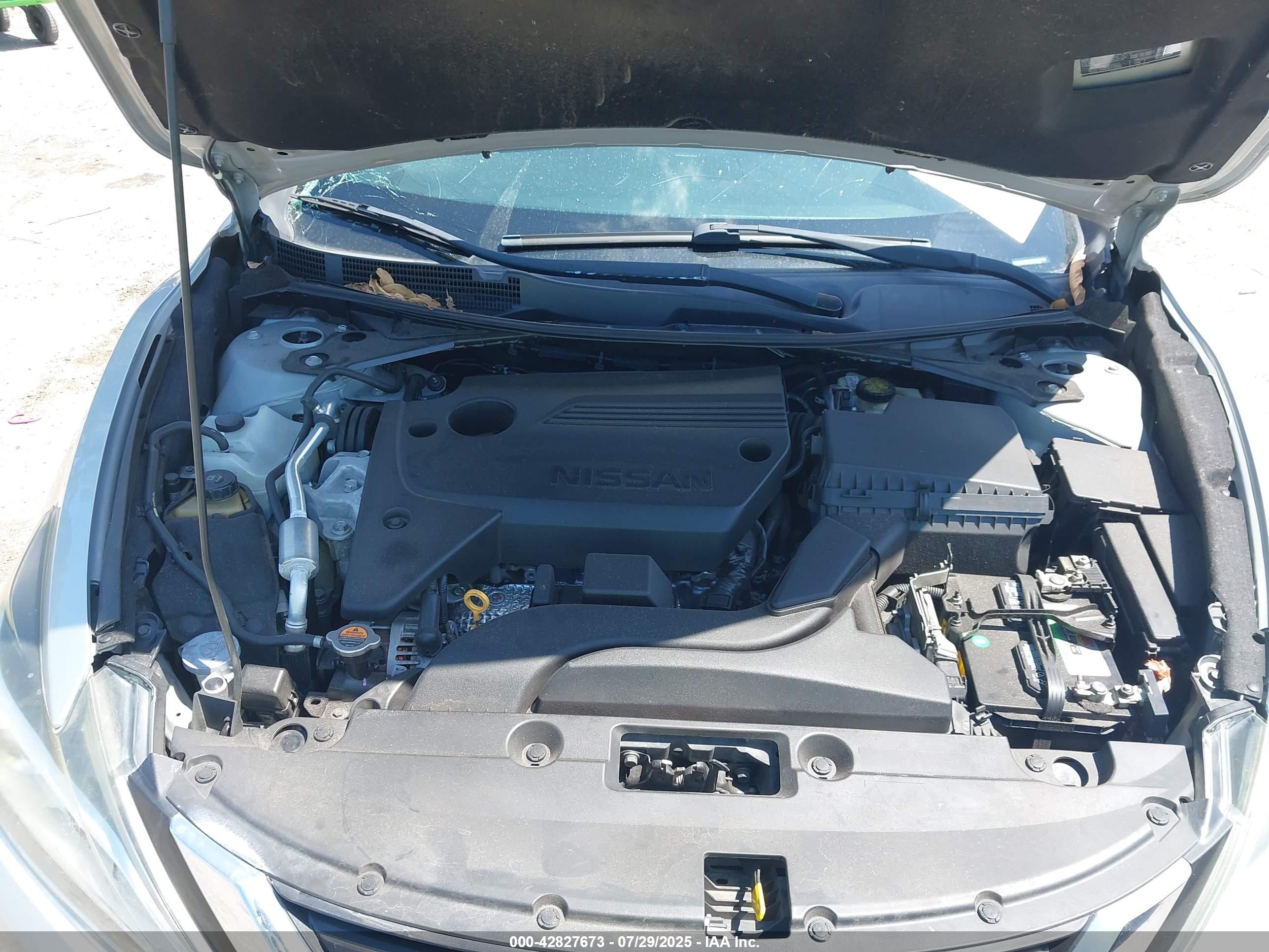 NISSAN ALTIMA image 10