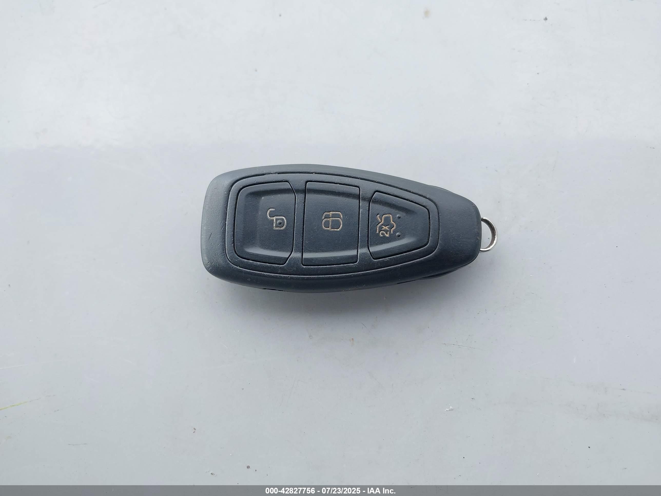 FORD FIESTA image 11