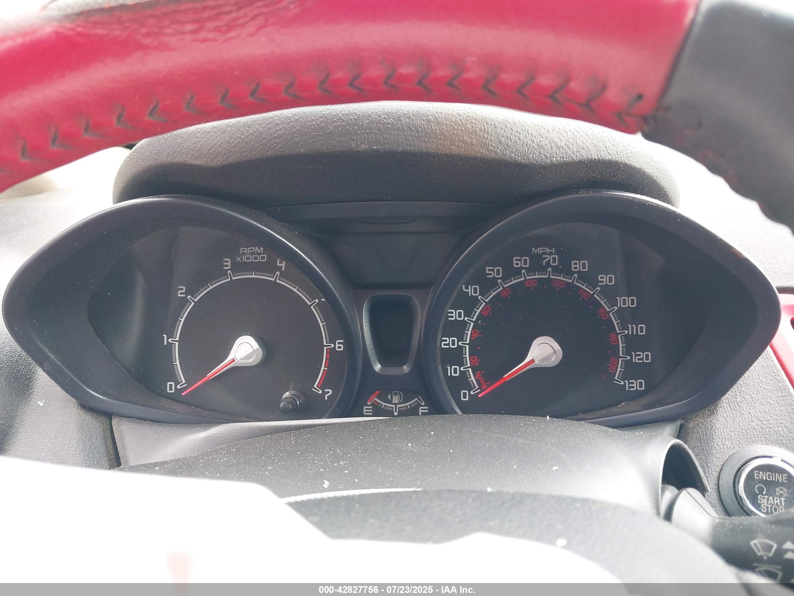FORD FIESTA image 7