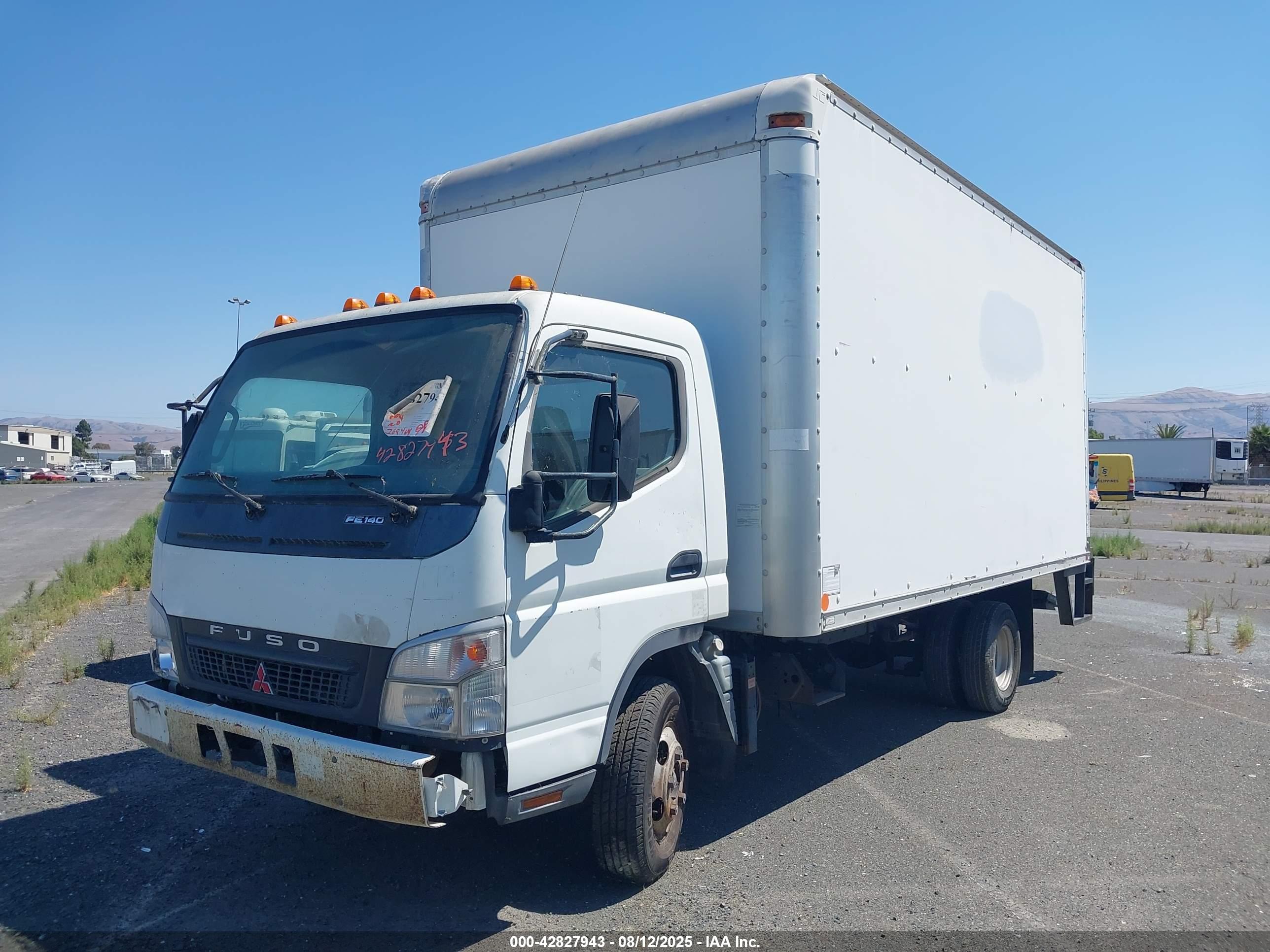 MITSUBISHI FUSO image 2