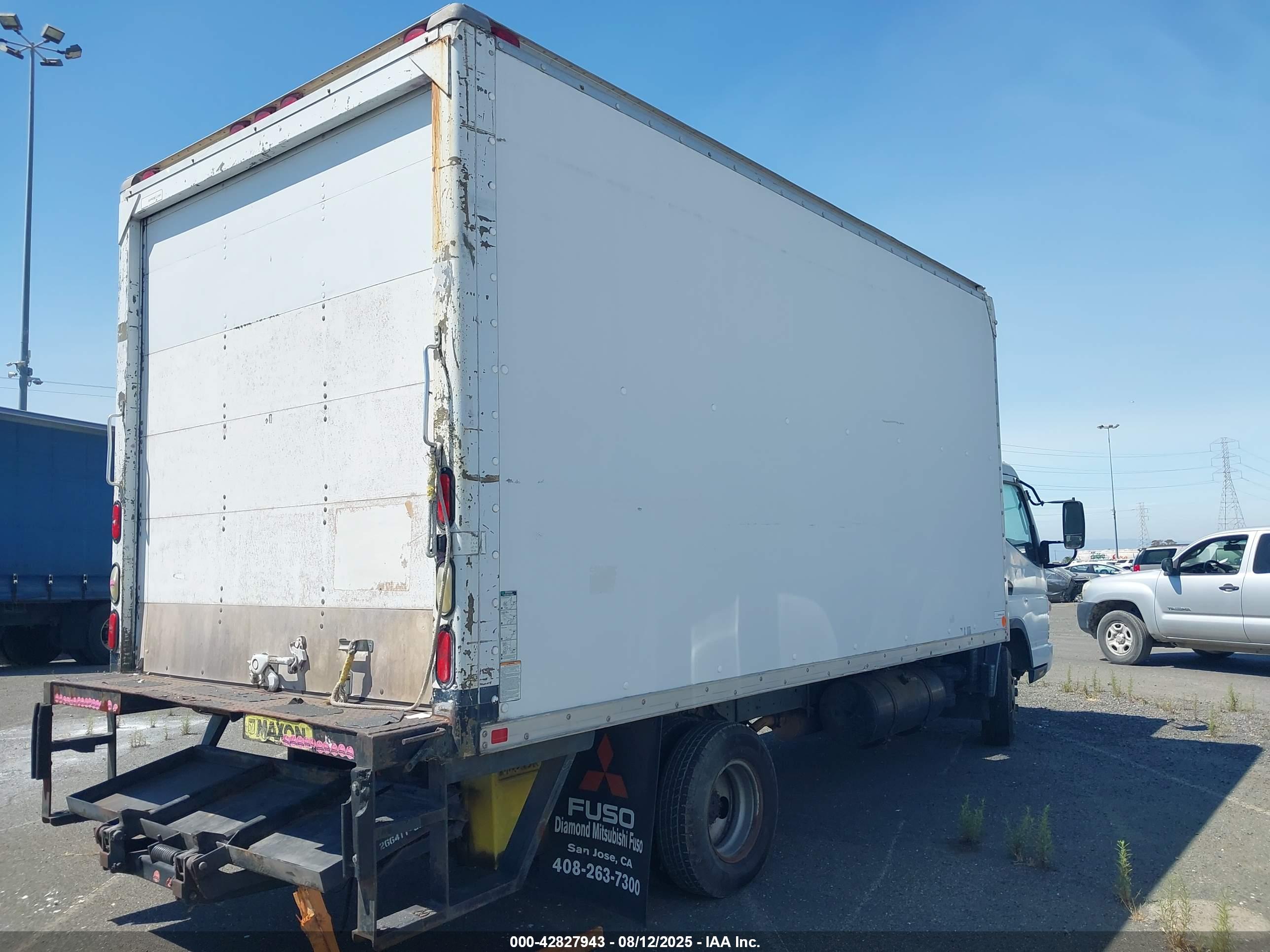 MITSUBISHI FUSO image 4