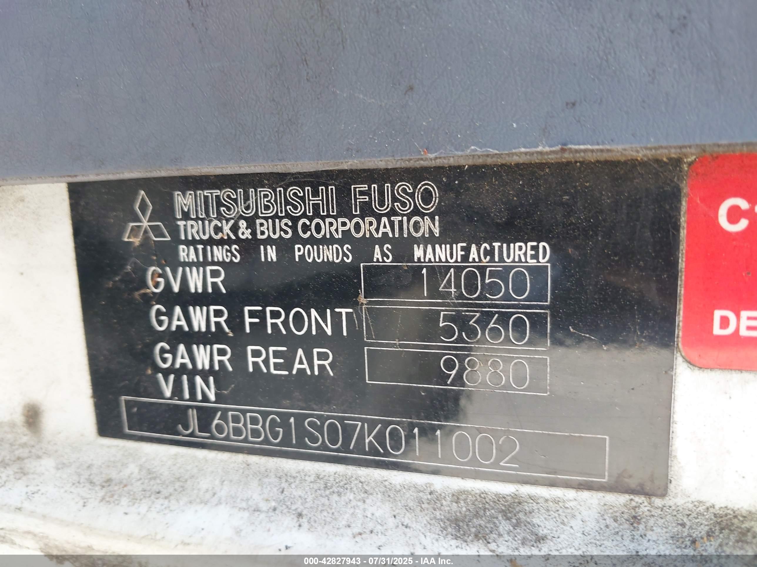 MITSUBISHI FUSO image 9