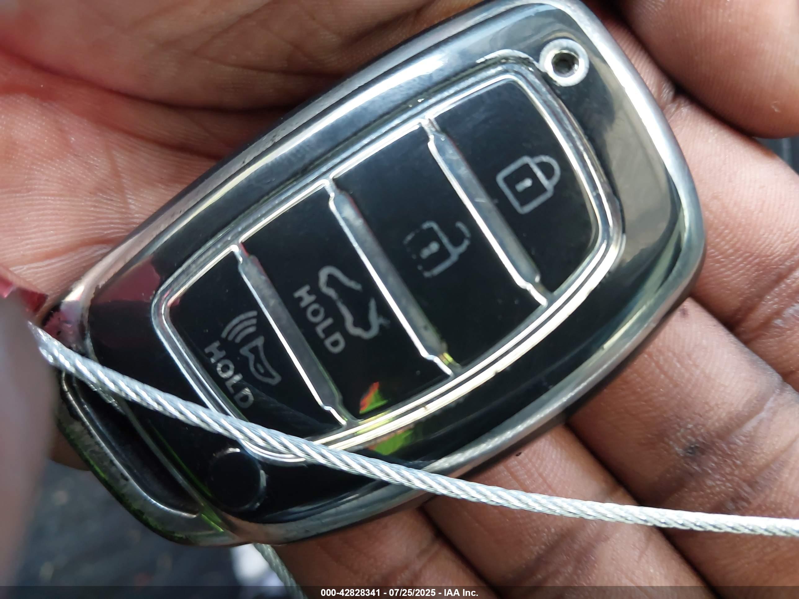 HYUNDAI SONATA image 11