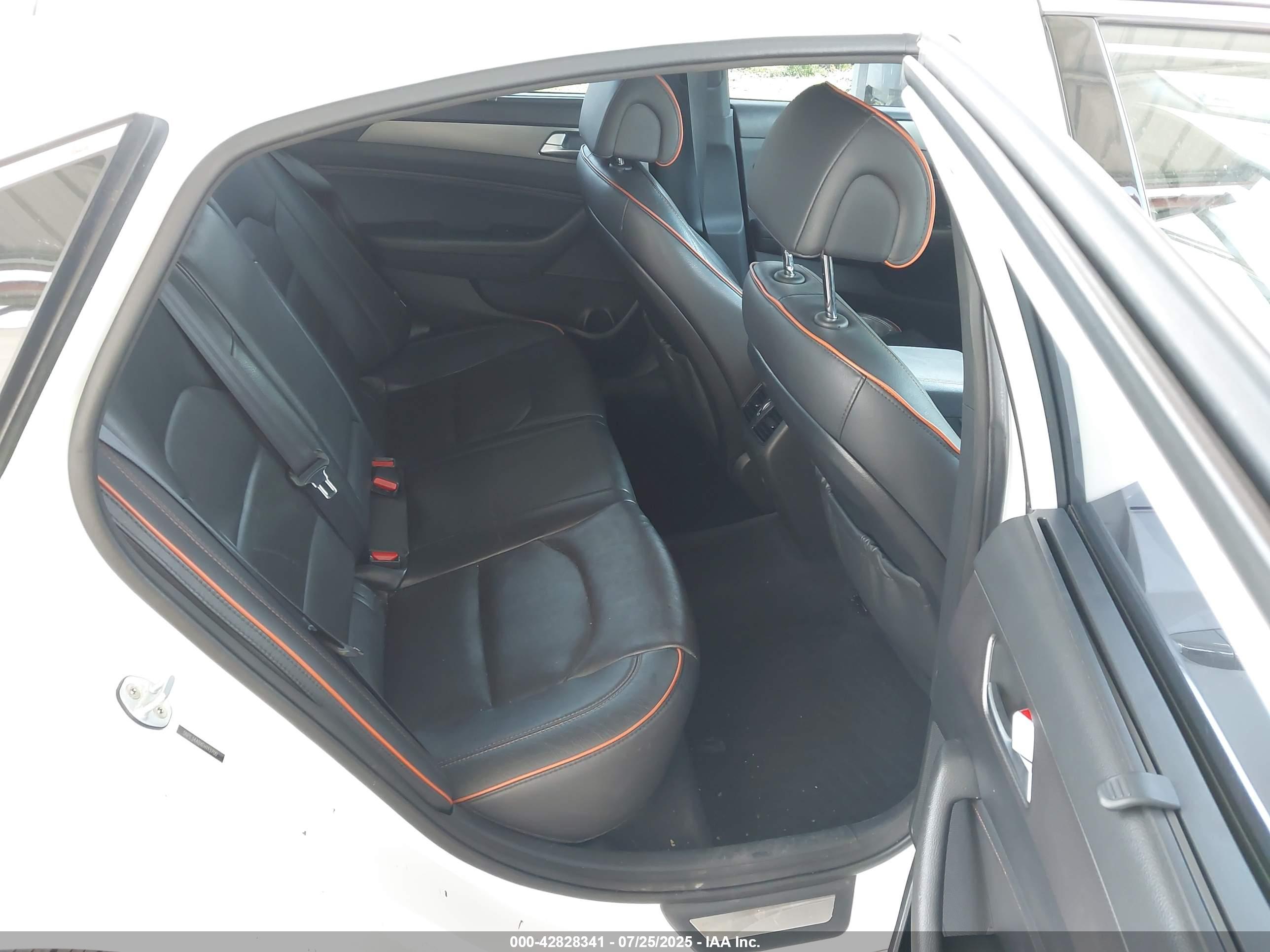 HYUNDAI SONATA image 8
