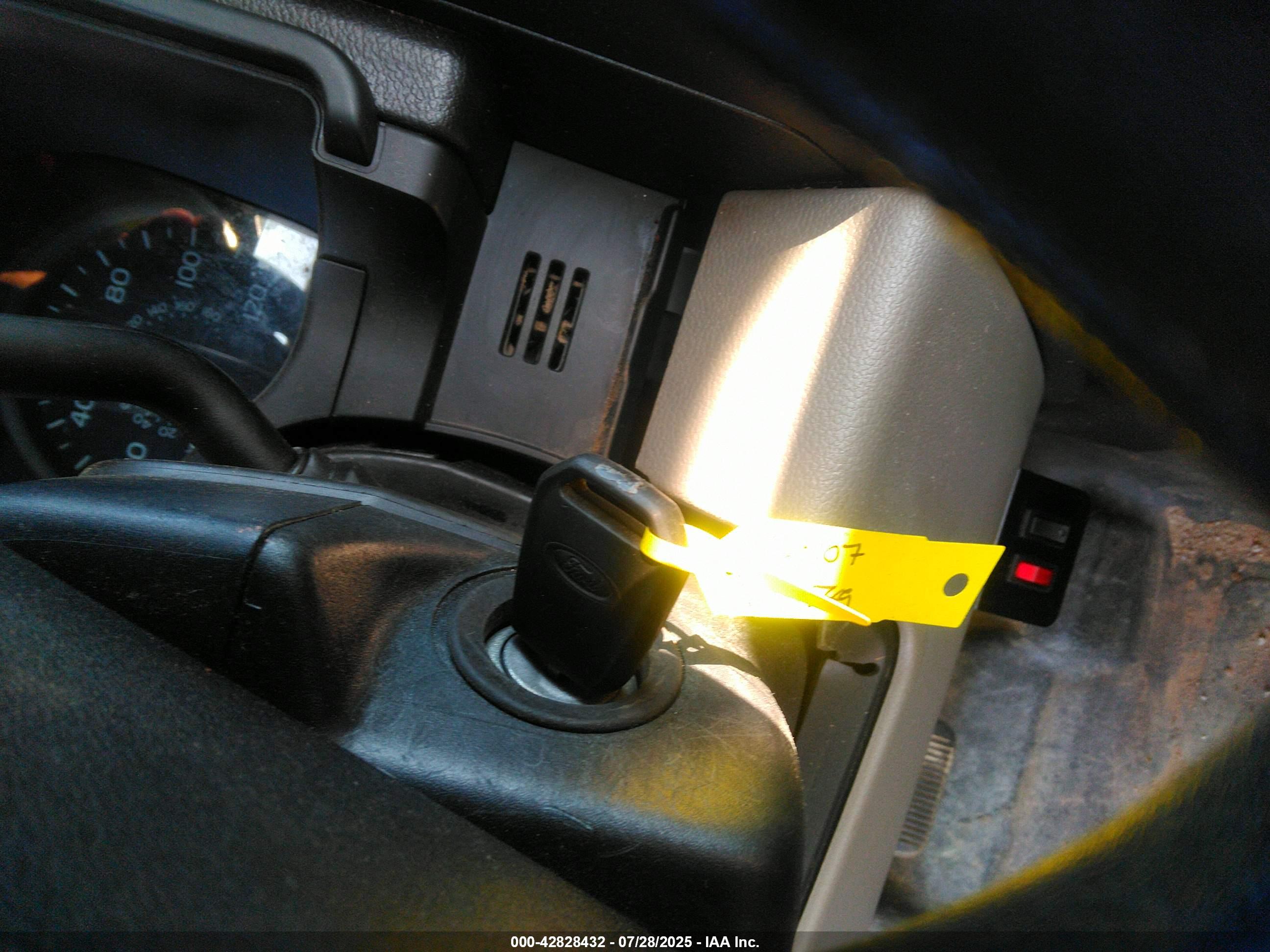 FORD F-150 image 11