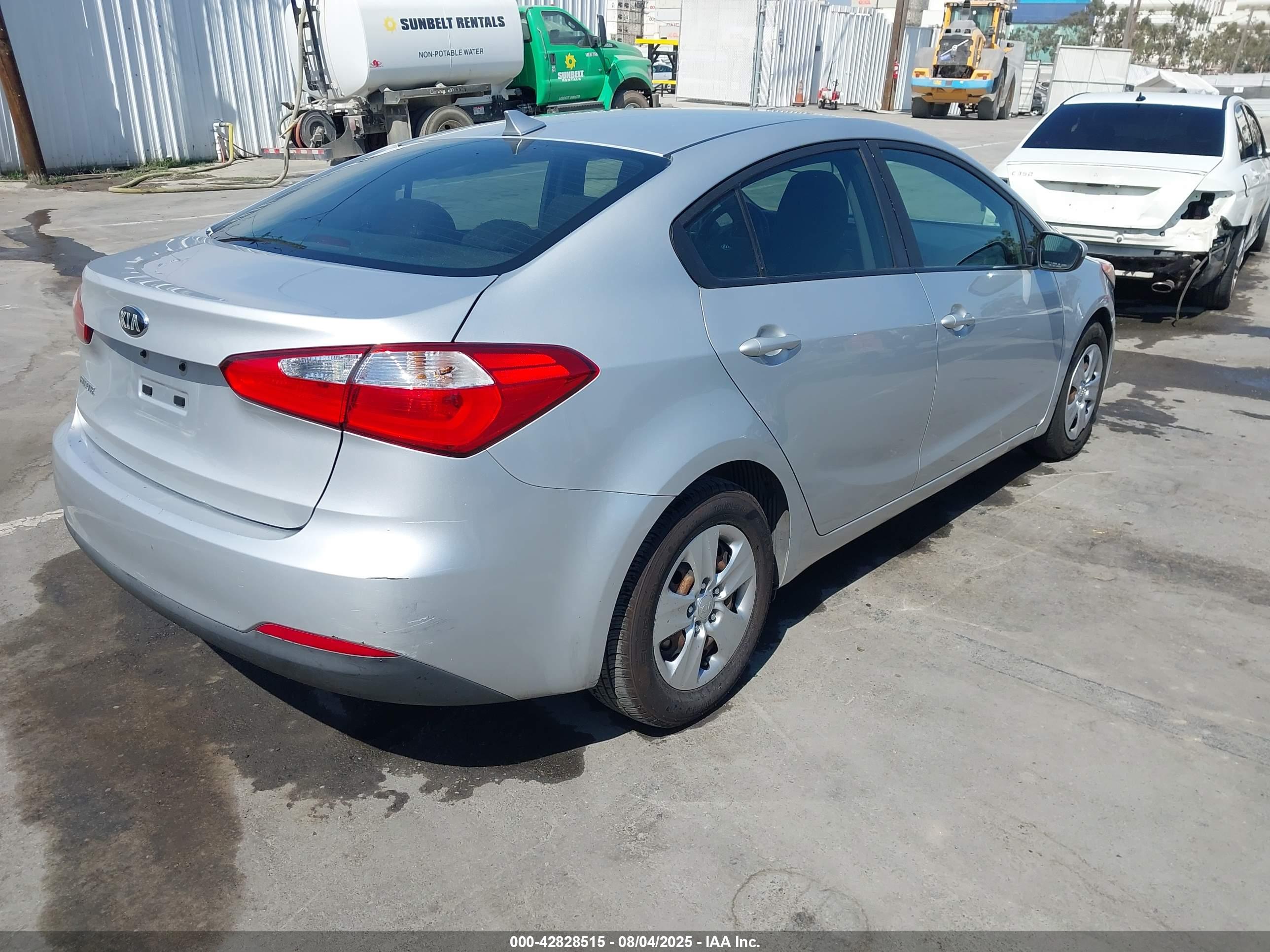 KIA FORTE image 4