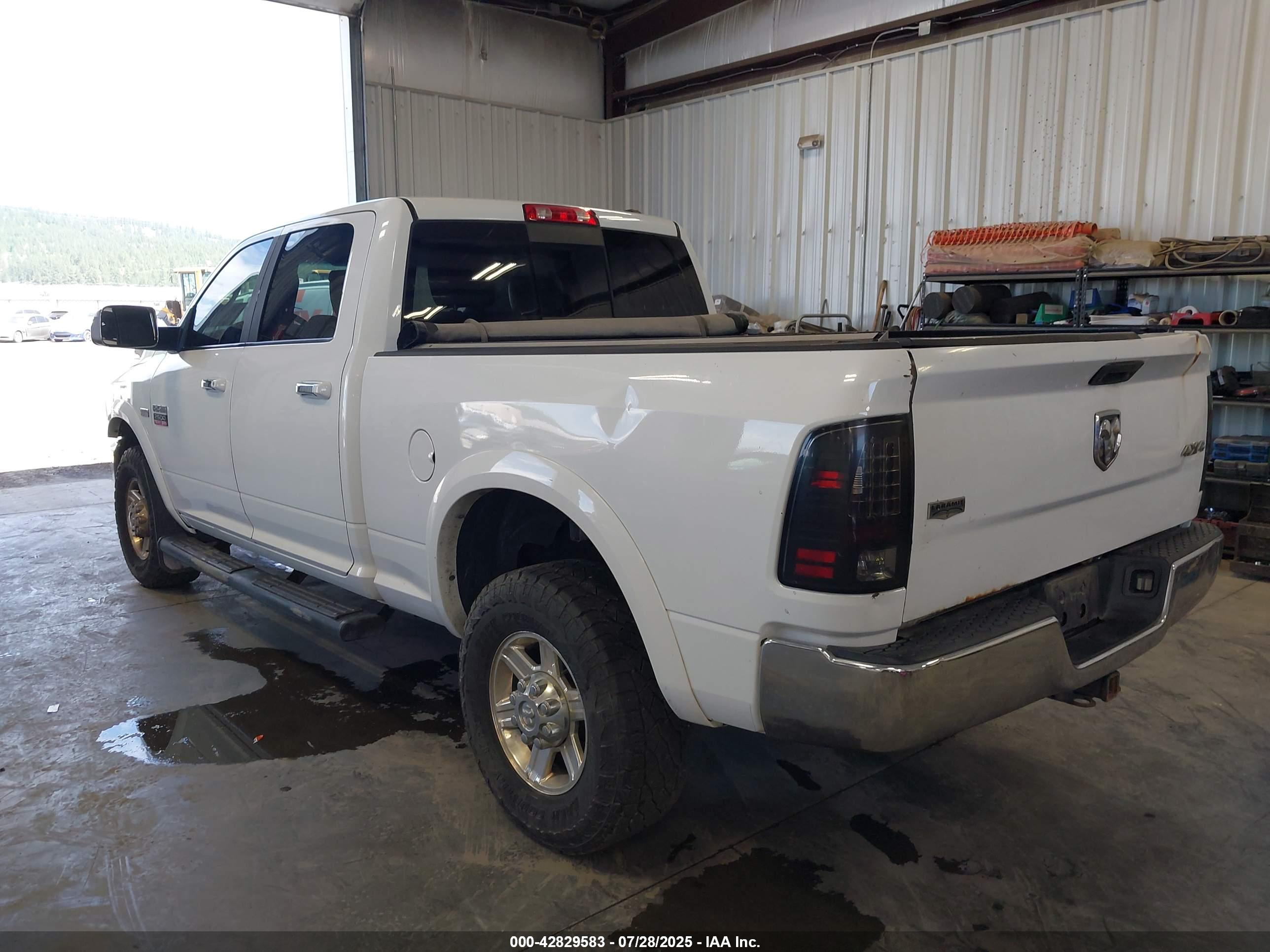 RAM 2500 image 3