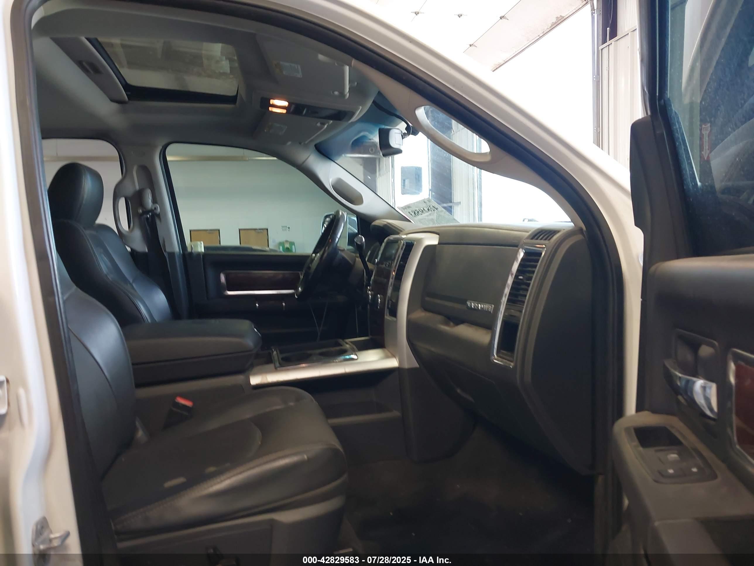 RAM 2500 image 5