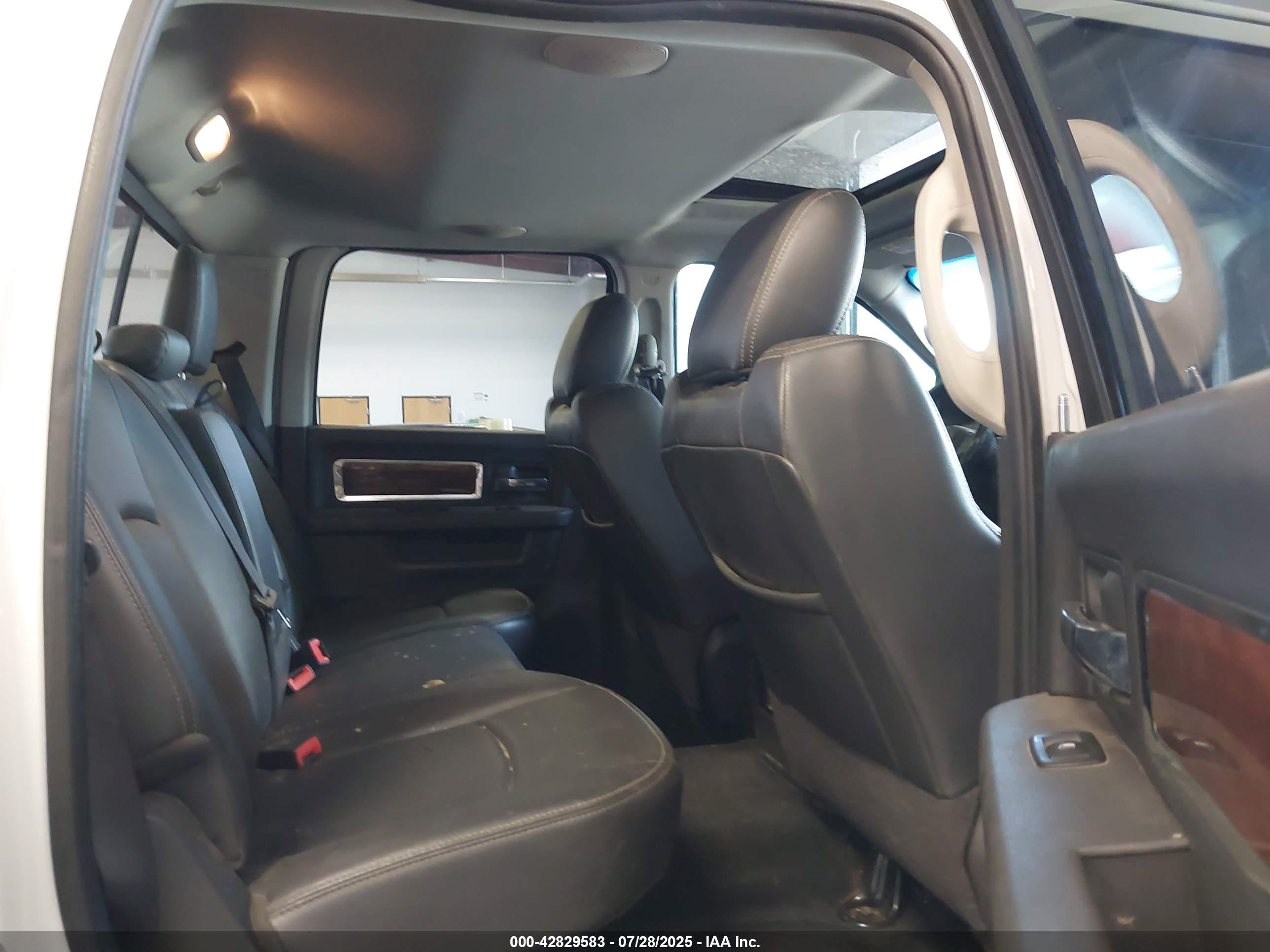 RAM 2500 image 8