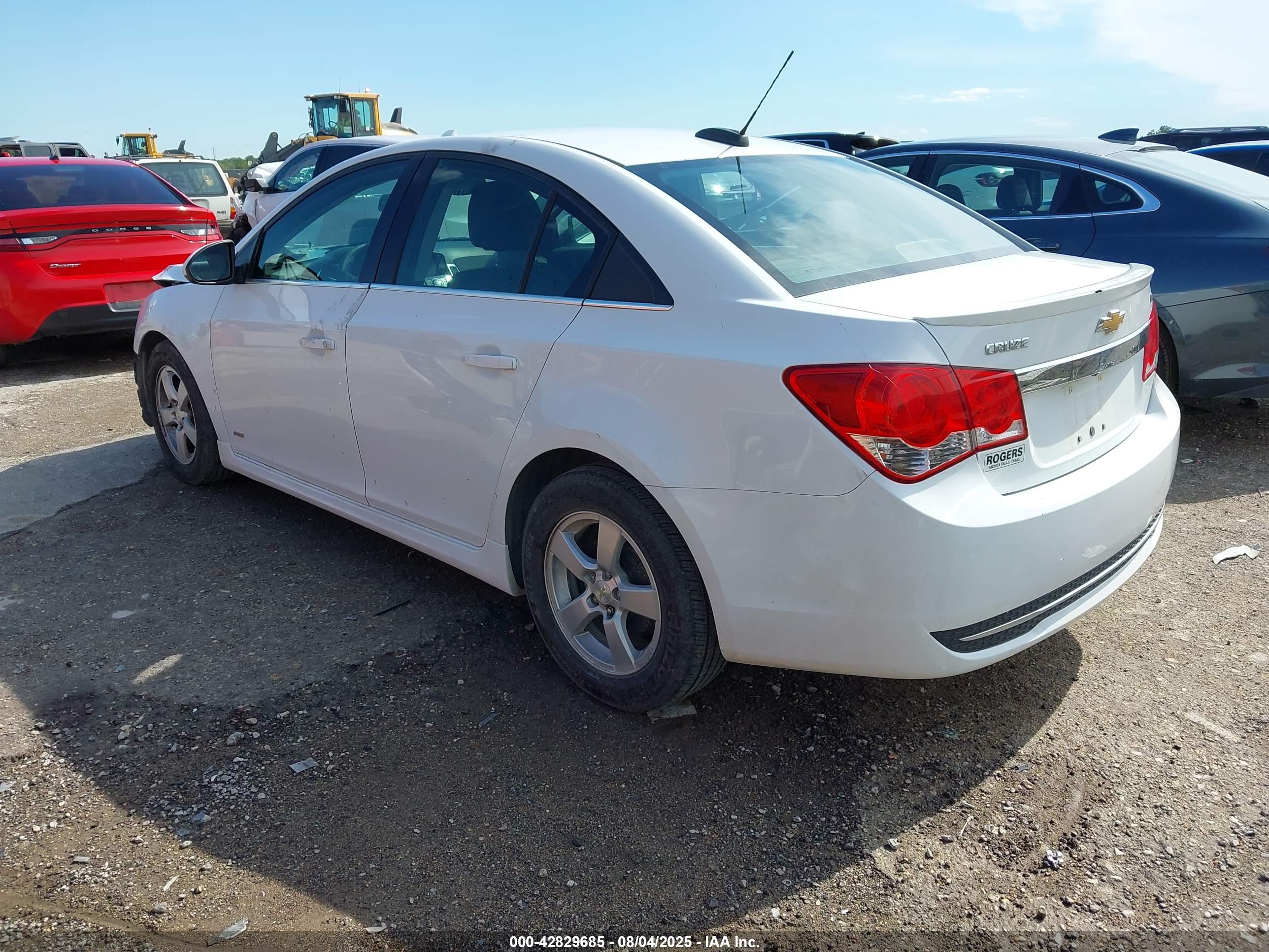 CHEVROLET CRUZE image 3