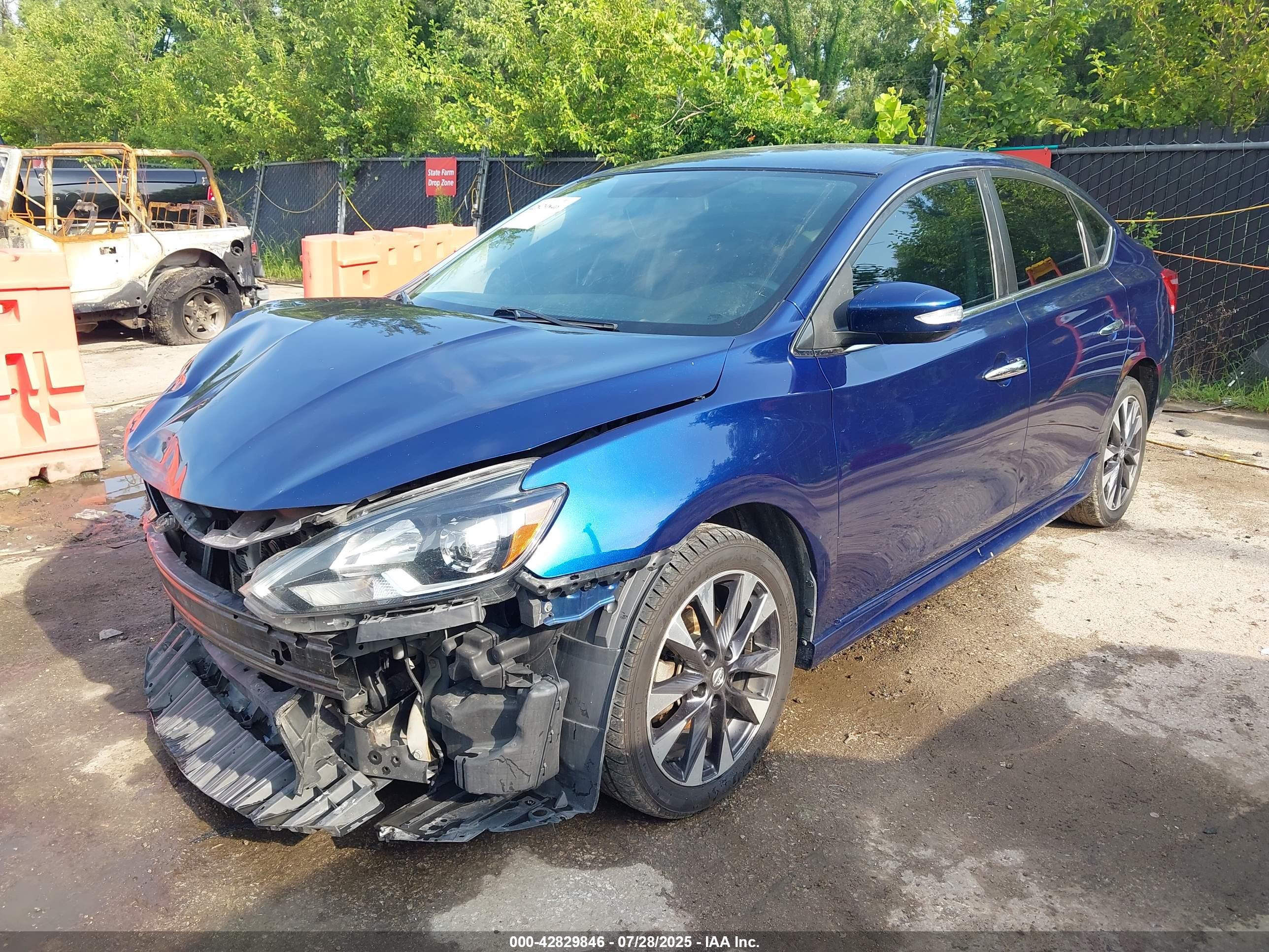 NISSAN SENTRA image 2