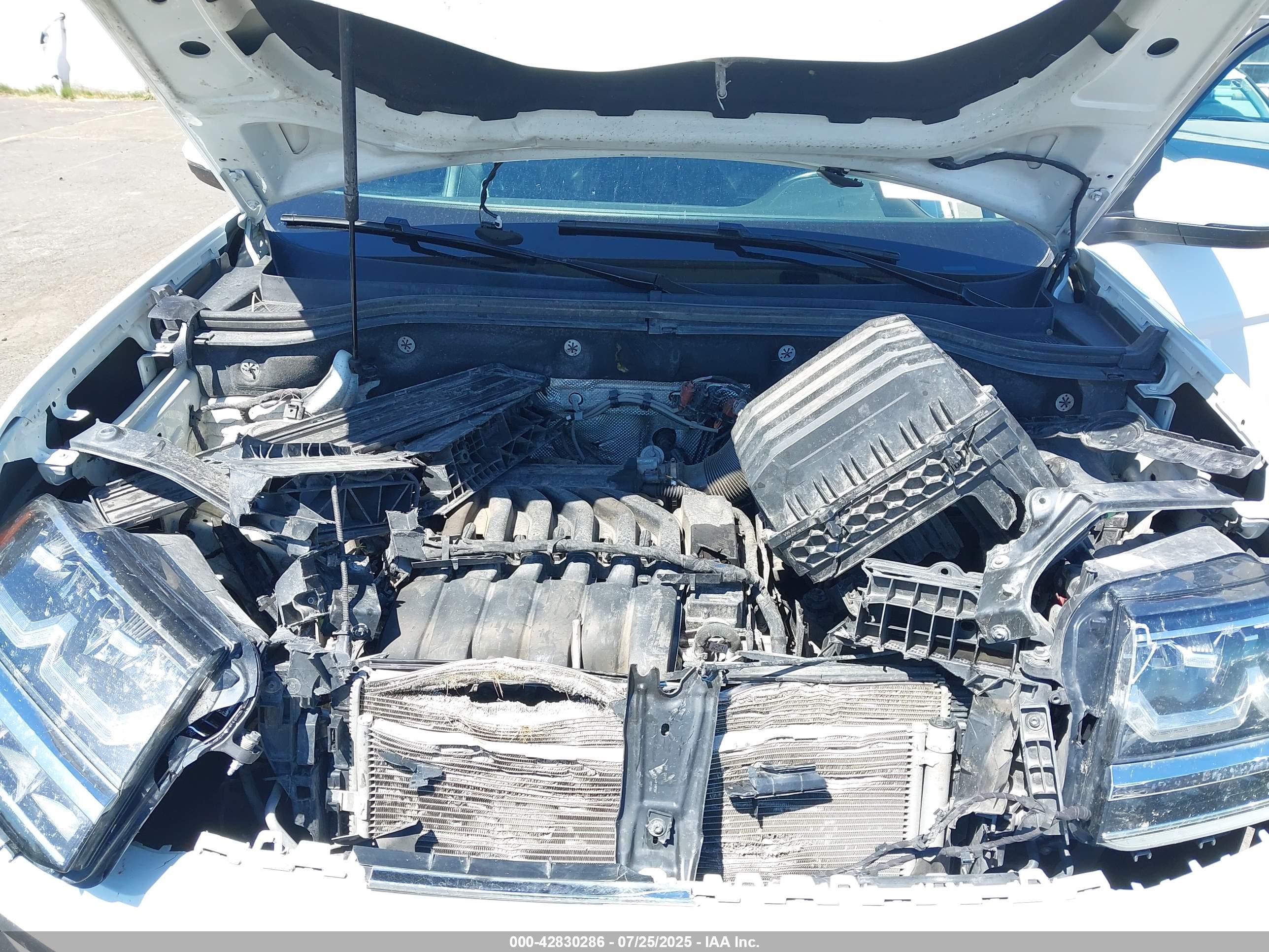 VOLKSWAGEN ATLAS image 10