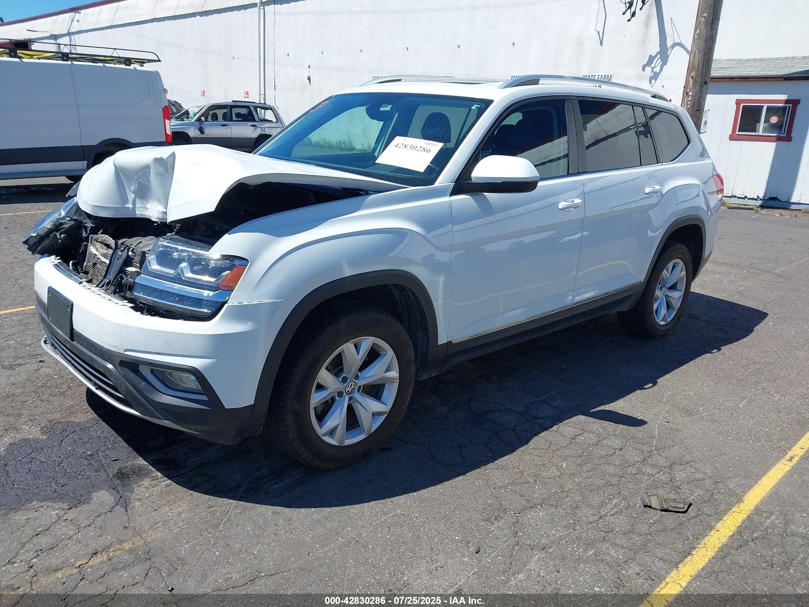 VOLKSWAGEN ATLAS image 2