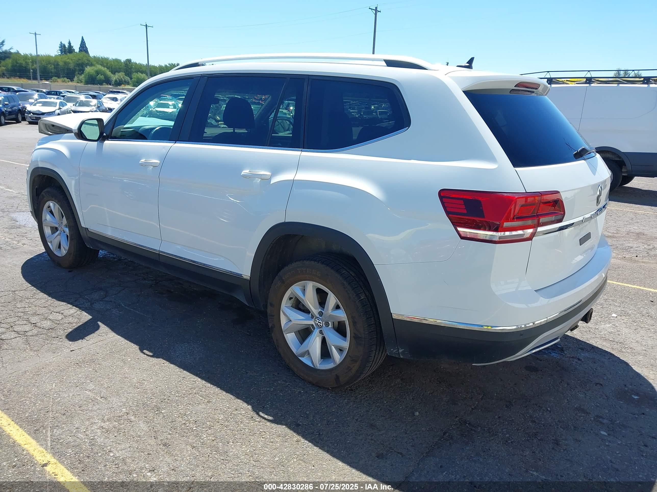 VOLKSWAGEN ATLAS image 3