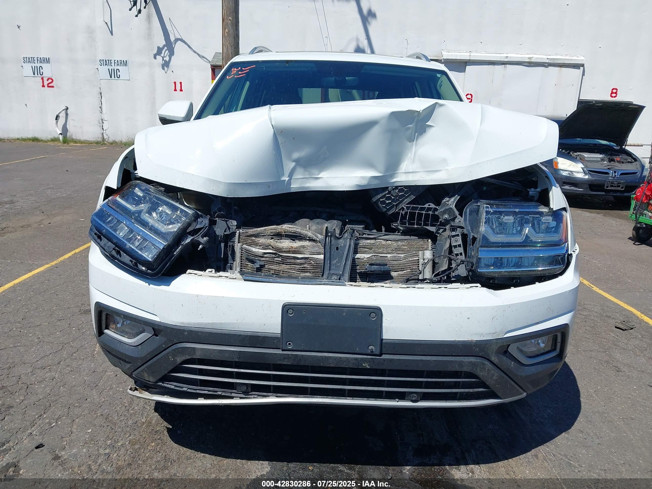 VOLKSWAGEN ATLAS image 6