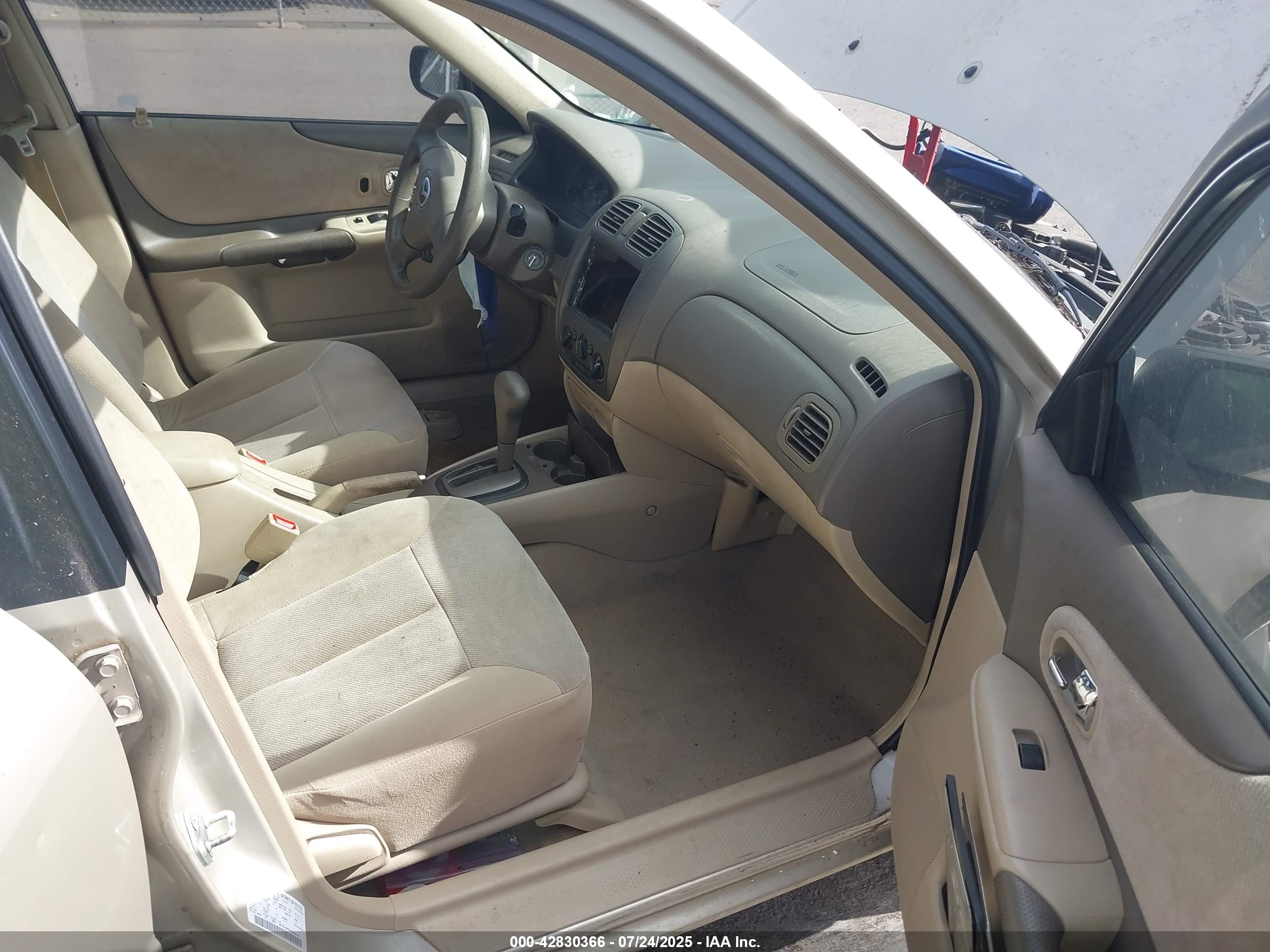 MAZDA PROTEGE image 5