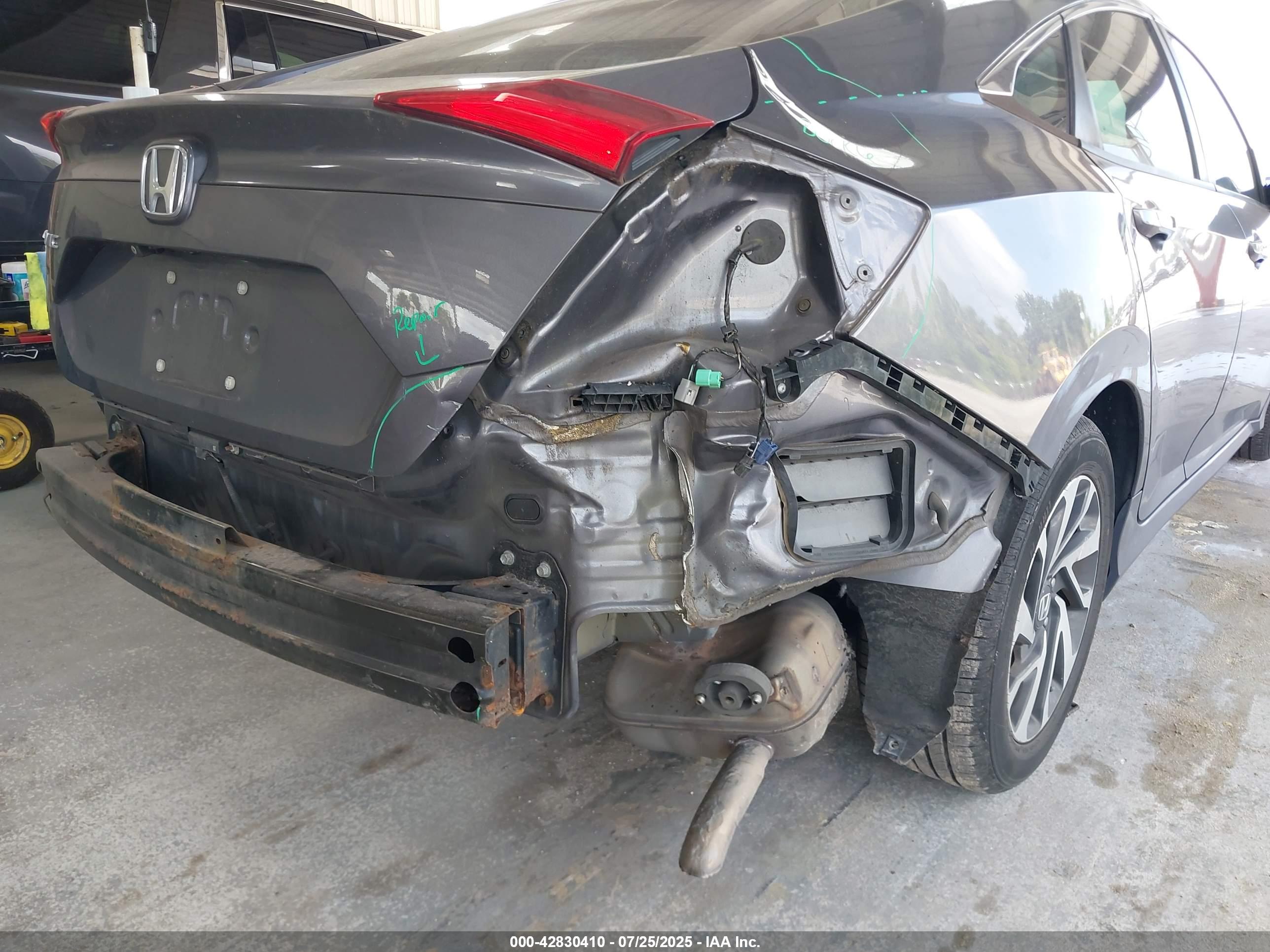 HONDA CIVIC image 6