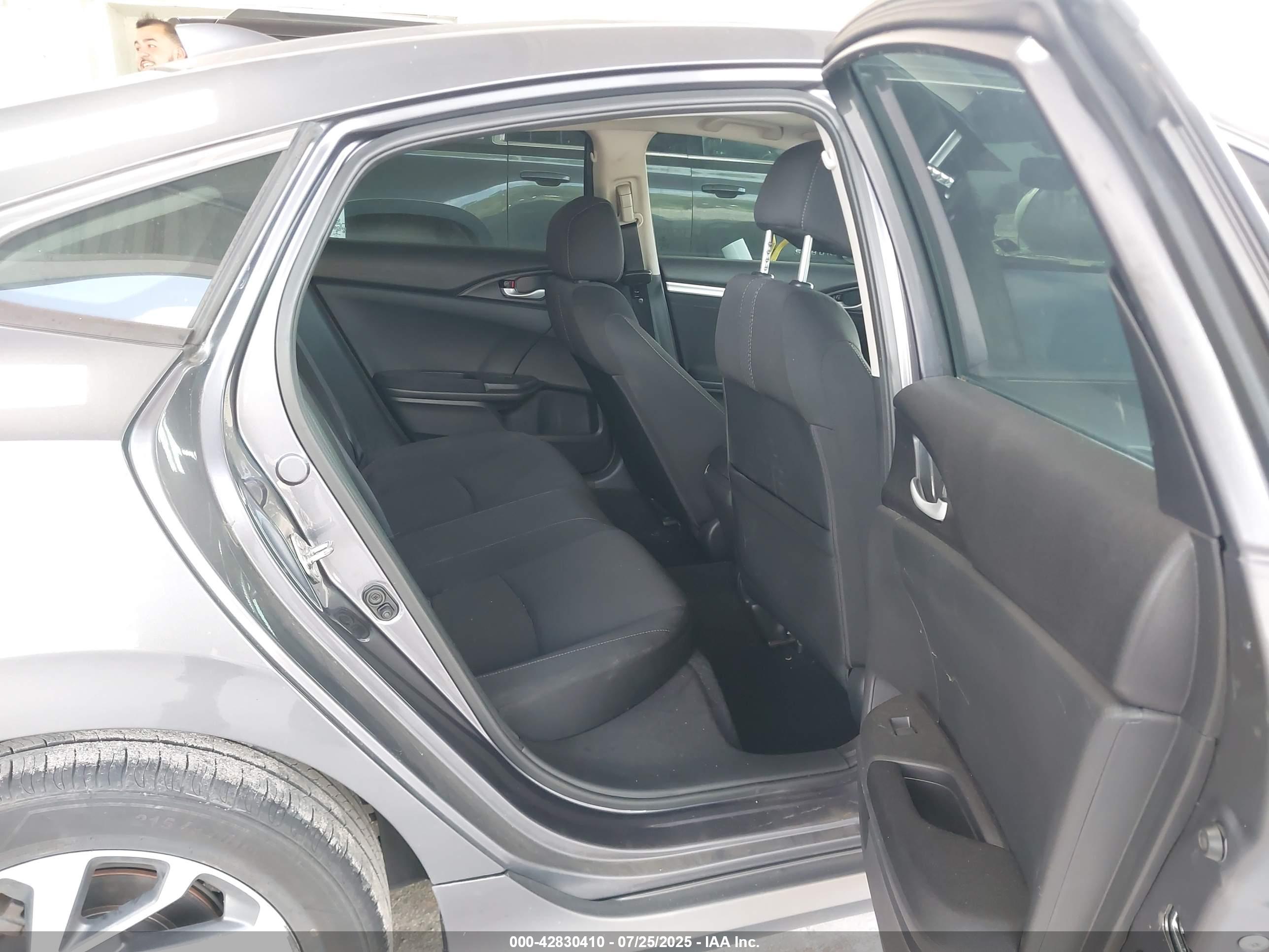 HONDA CIVIC image 8