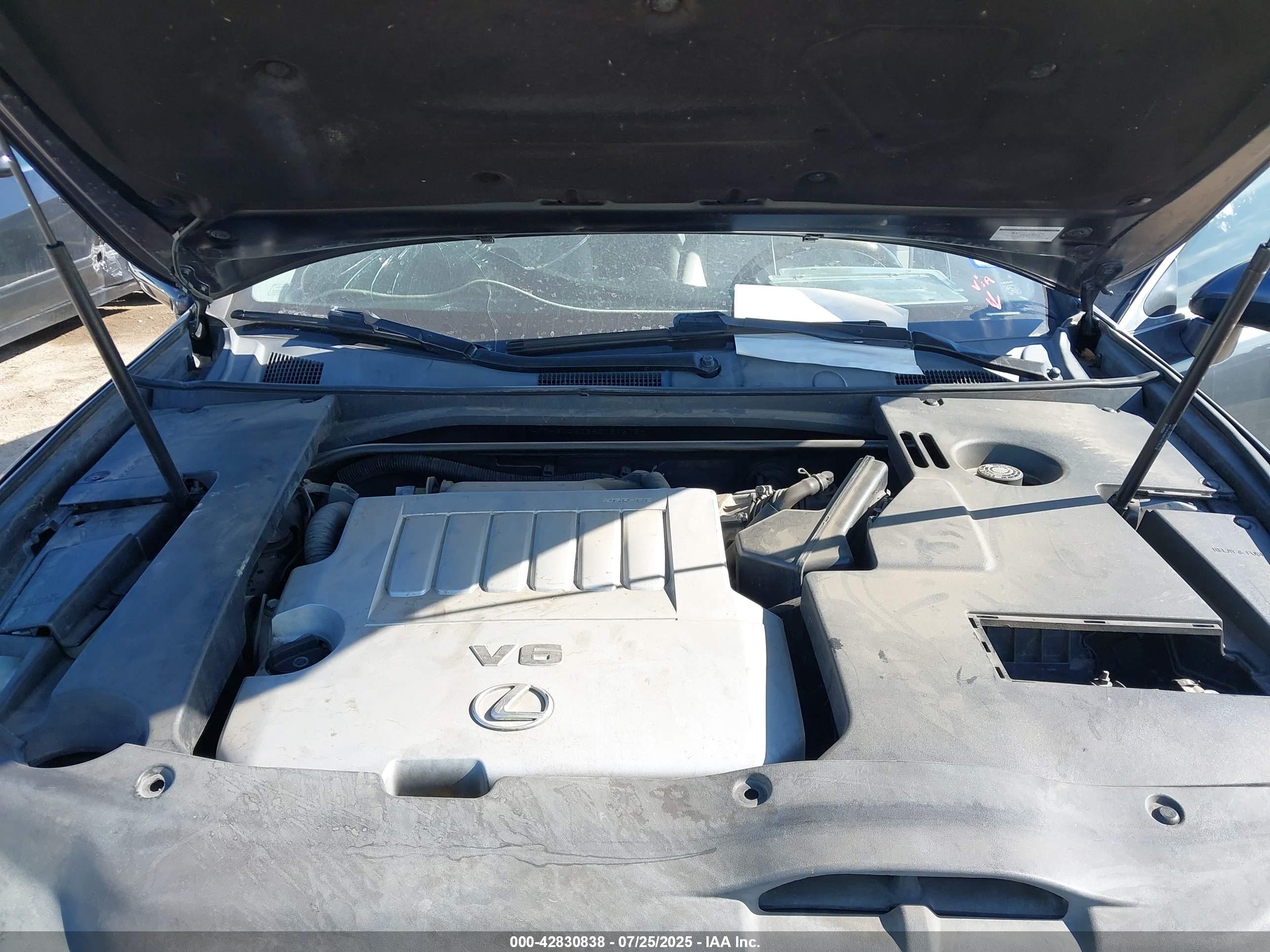 LEXUS ES image 10