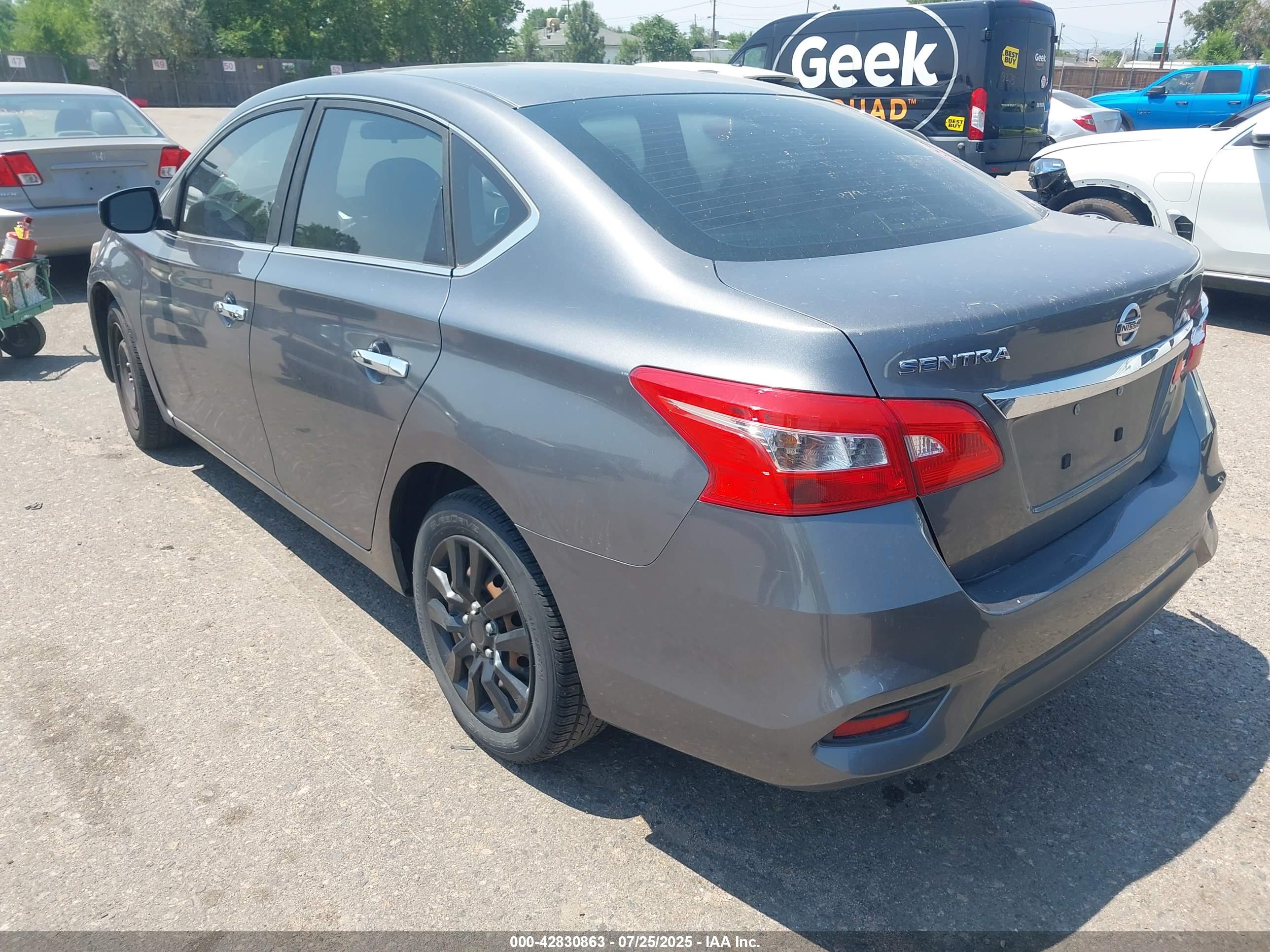 NISSAN SENTRA image 3