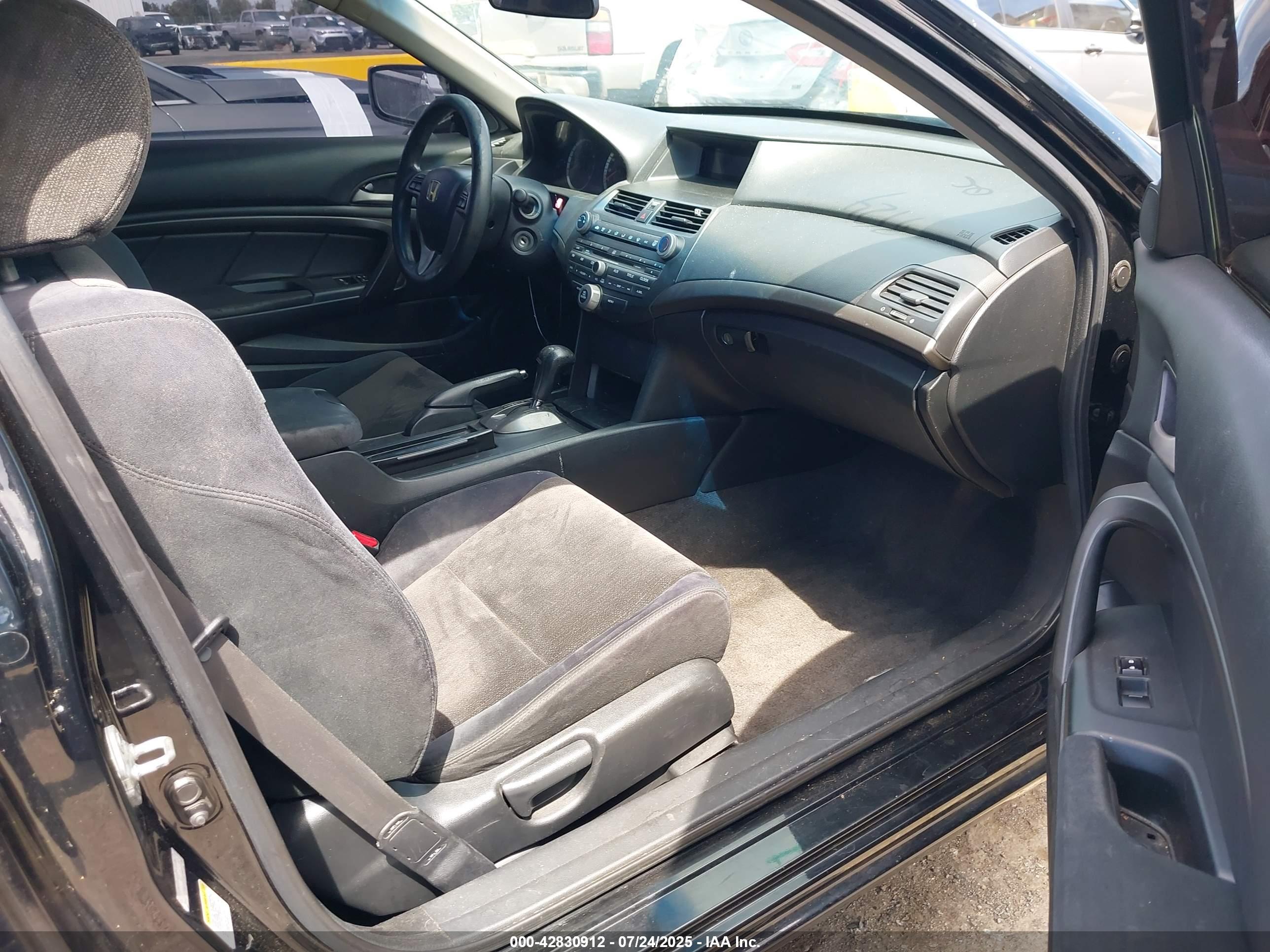 HONDA ACCORD image 5