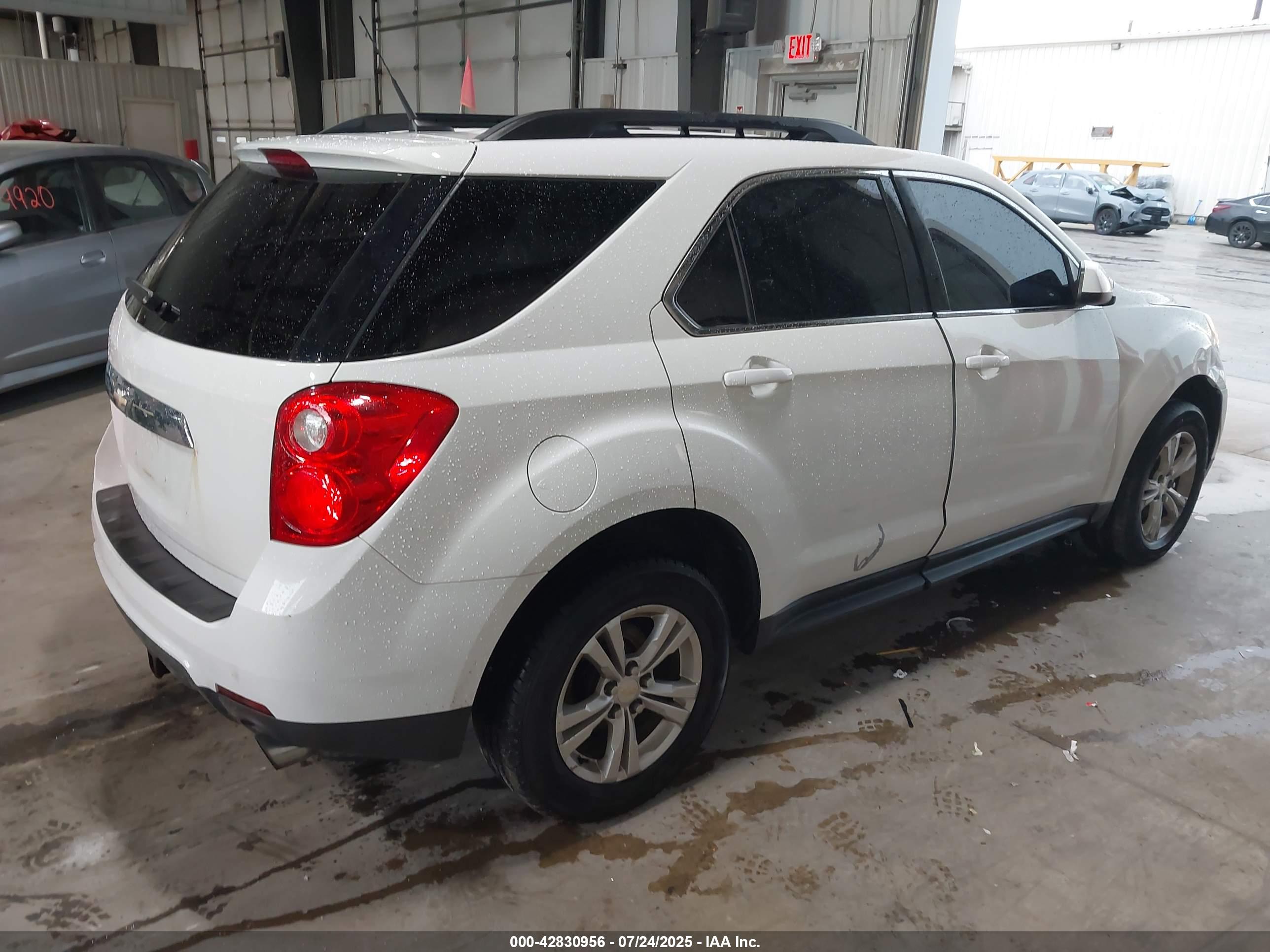 CHEVROLET EQUINOX image 4