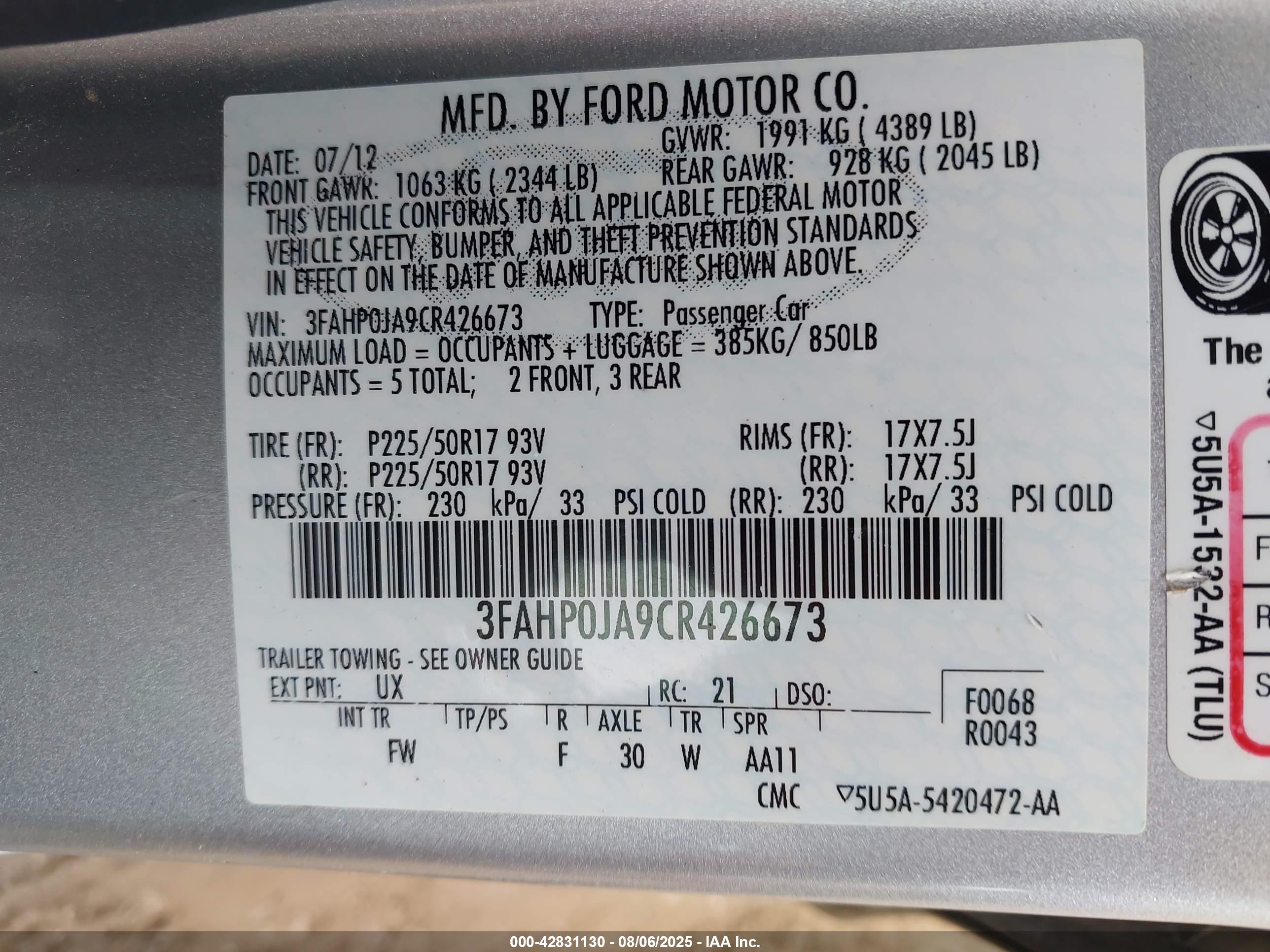 FORD FUSION image 9