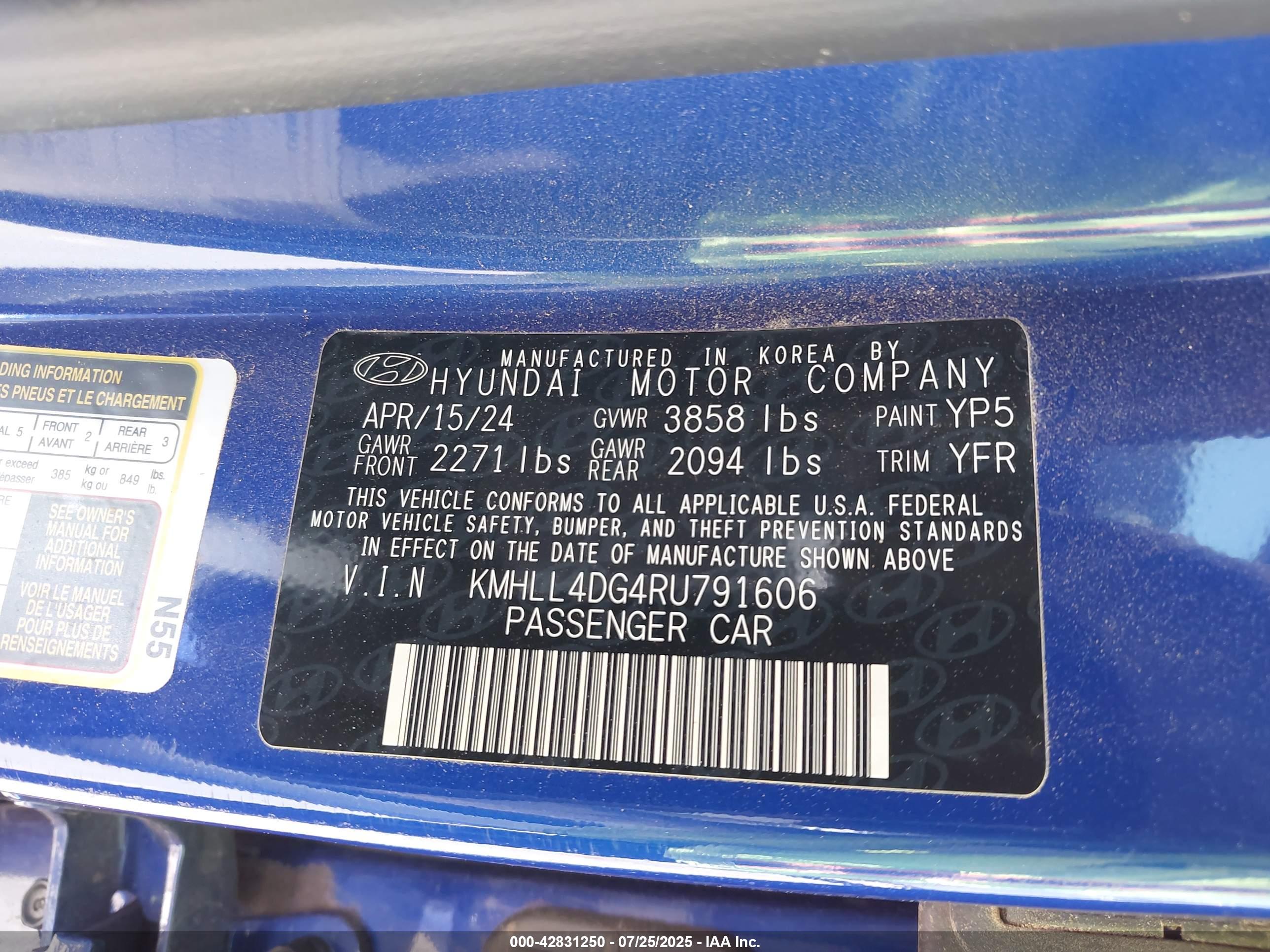 HYUNDAI ELANTRA image 9