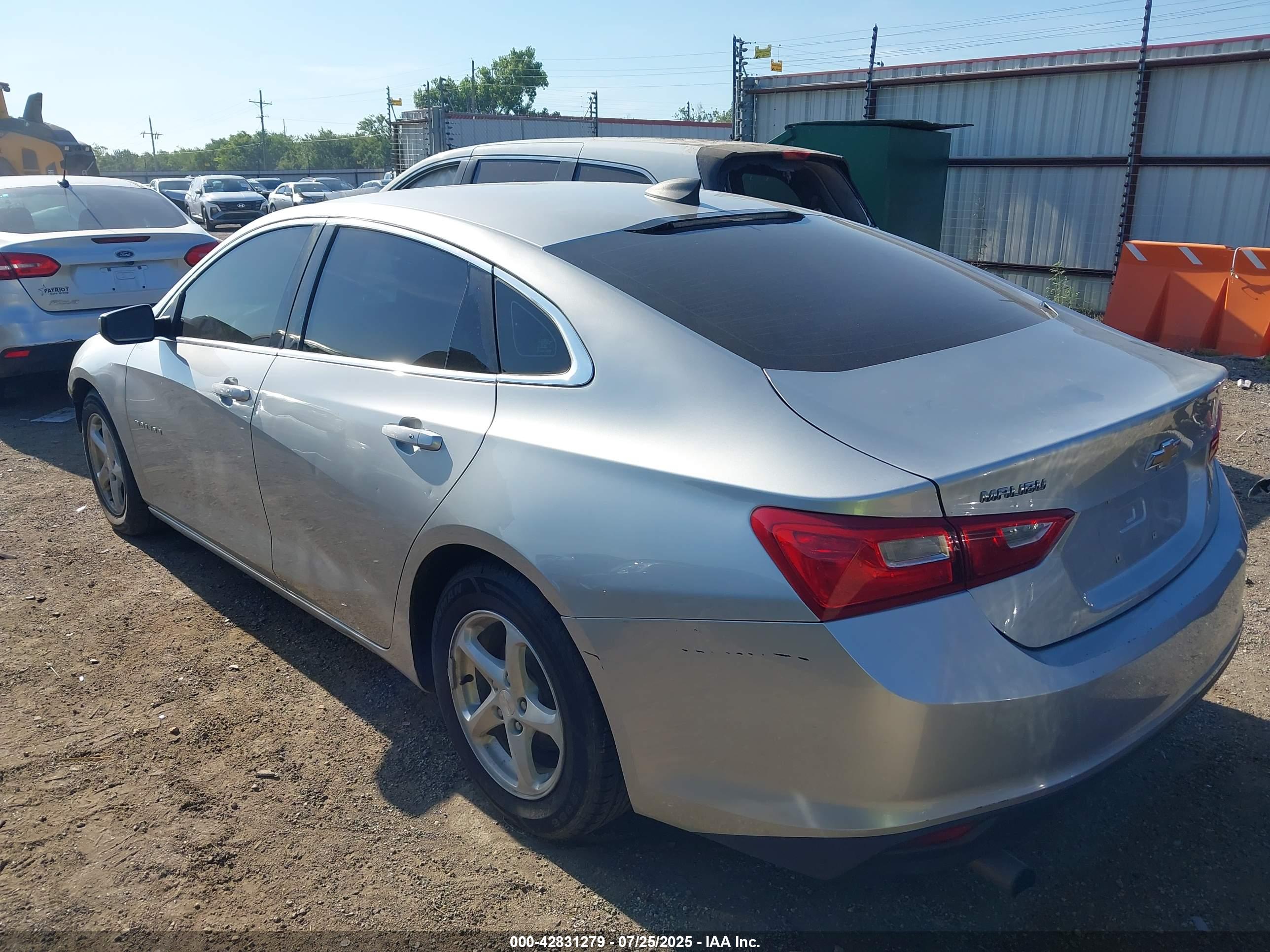 CHEVROLET MALIBU image 3