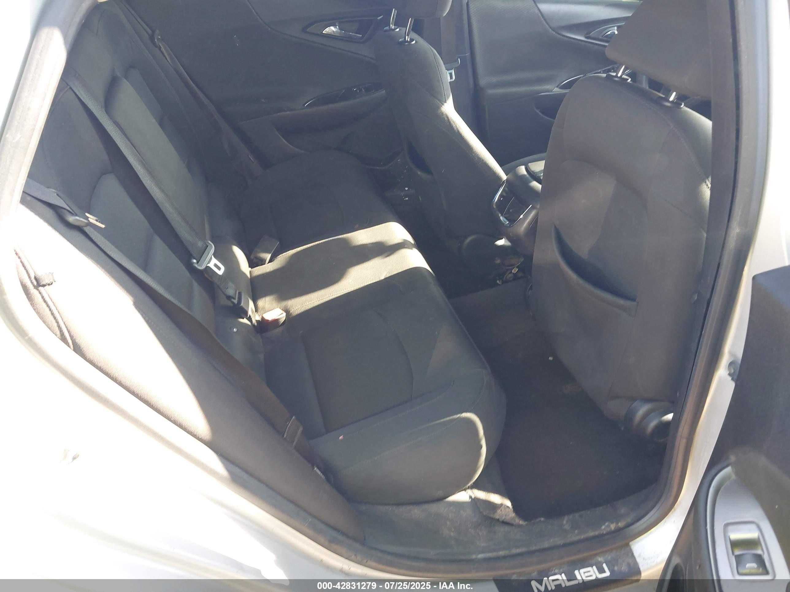 CHEVROLET MALIBU image 8