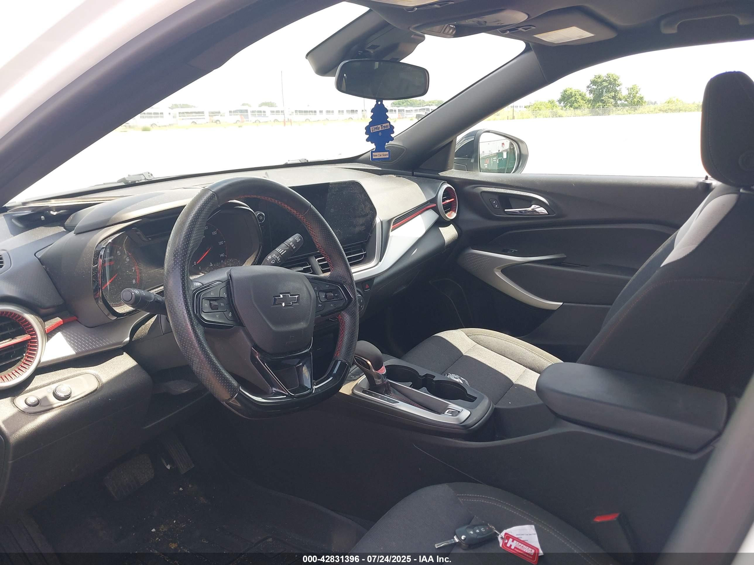 CHEVROLET TRAX image 5