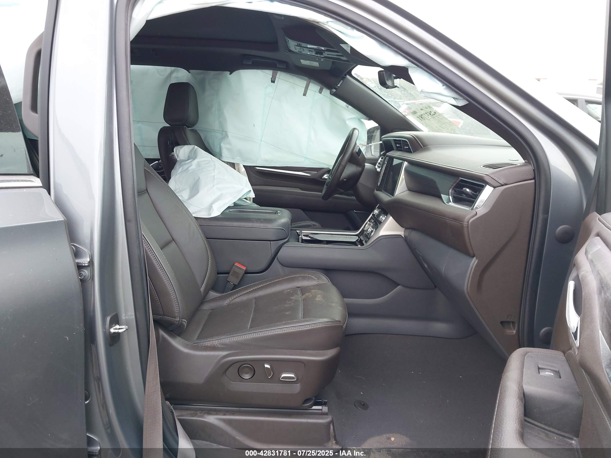 GMC YUKON image 5