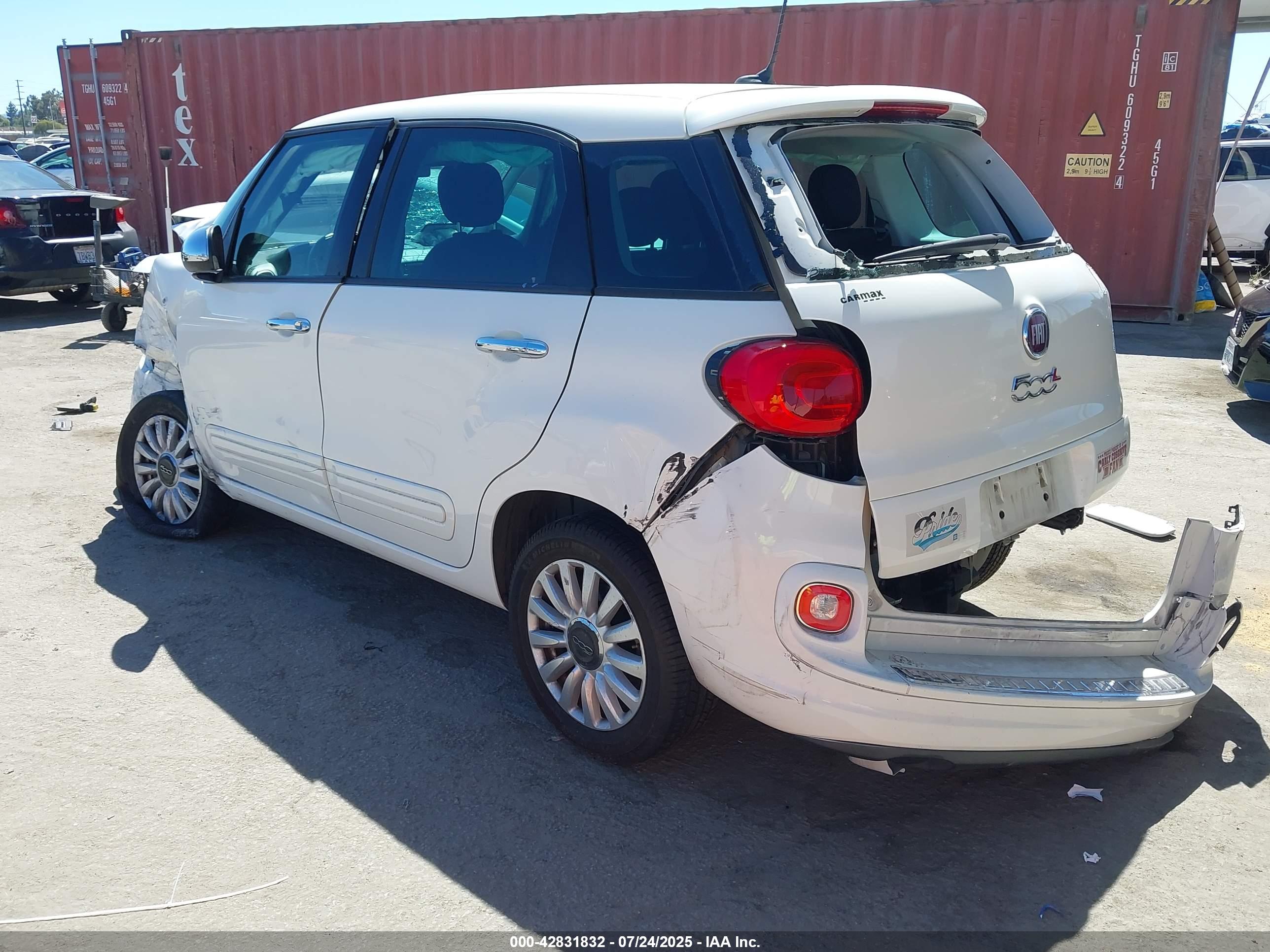 FIAT 500L image 3