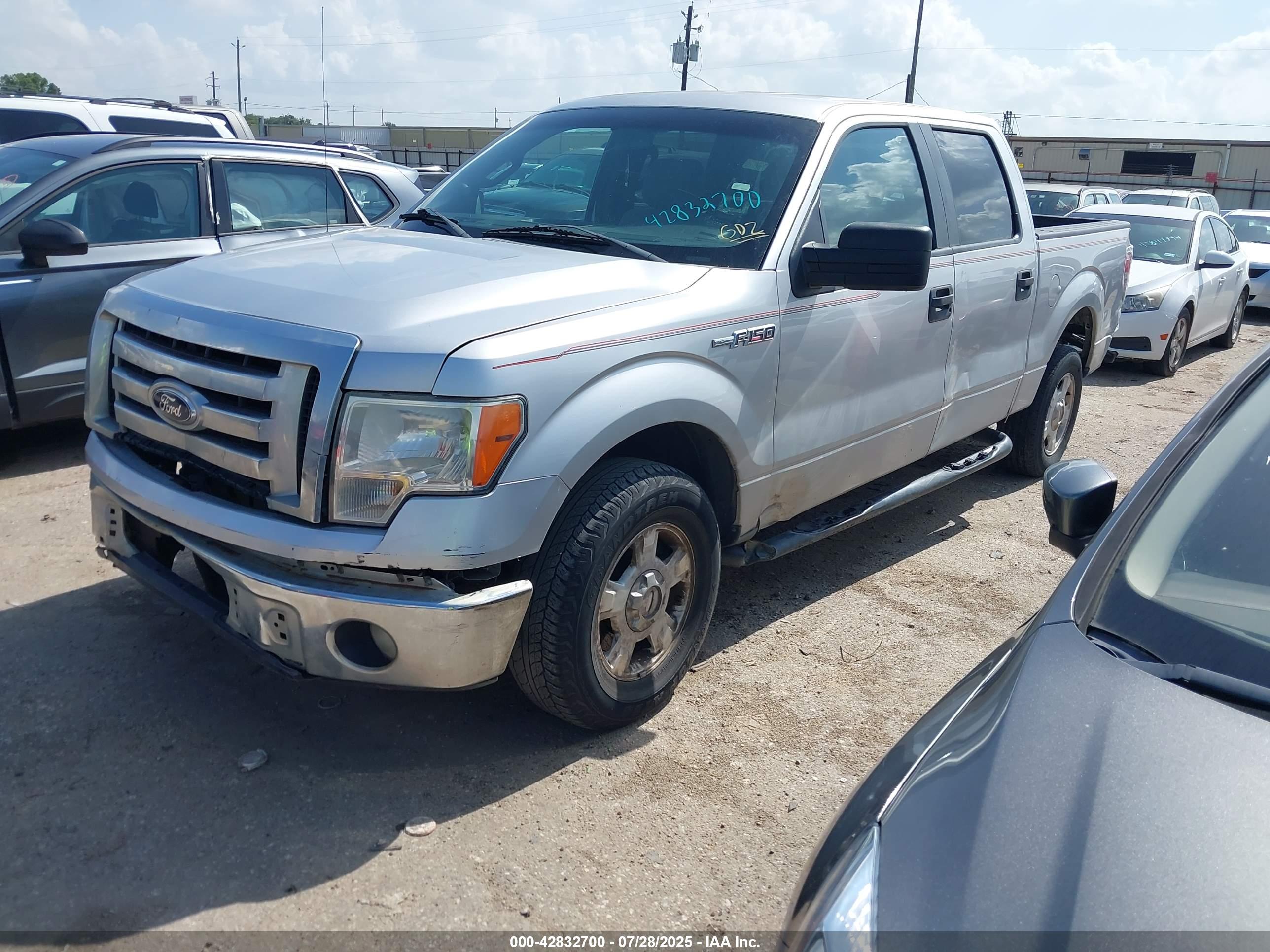 FORD F-150 image 2