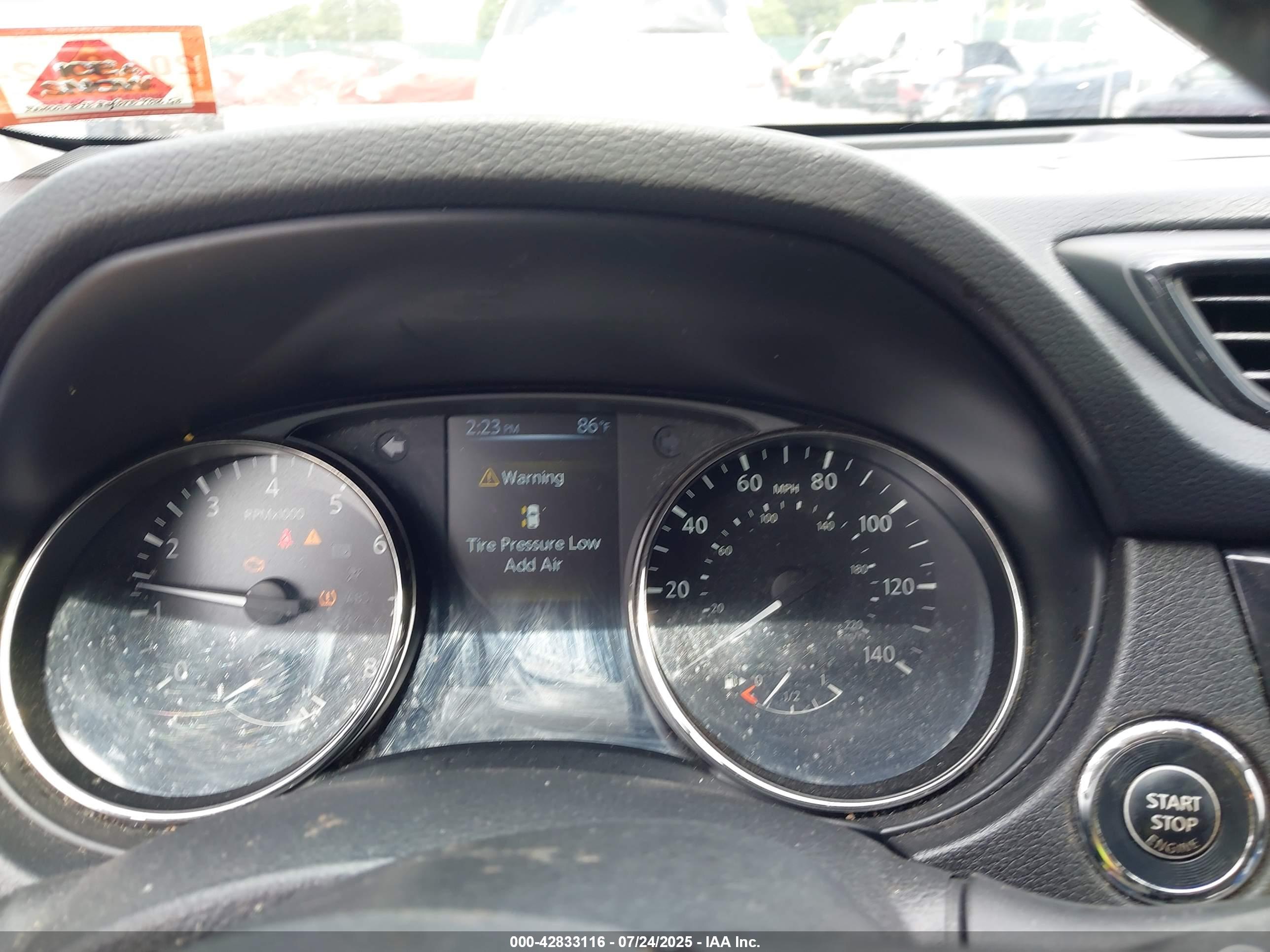 NISSAN ROGUE image 7