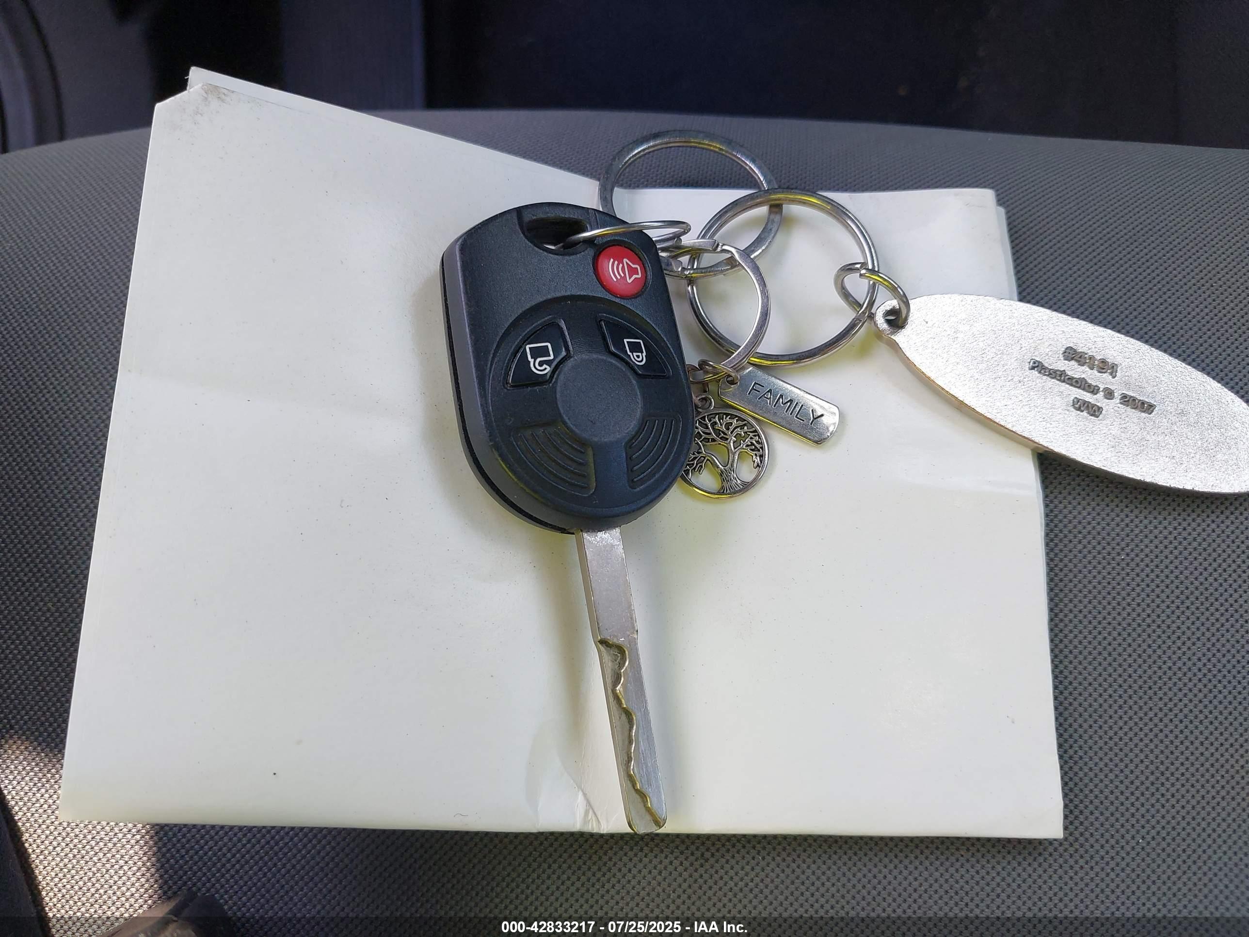 FORD ESCAPE image 11