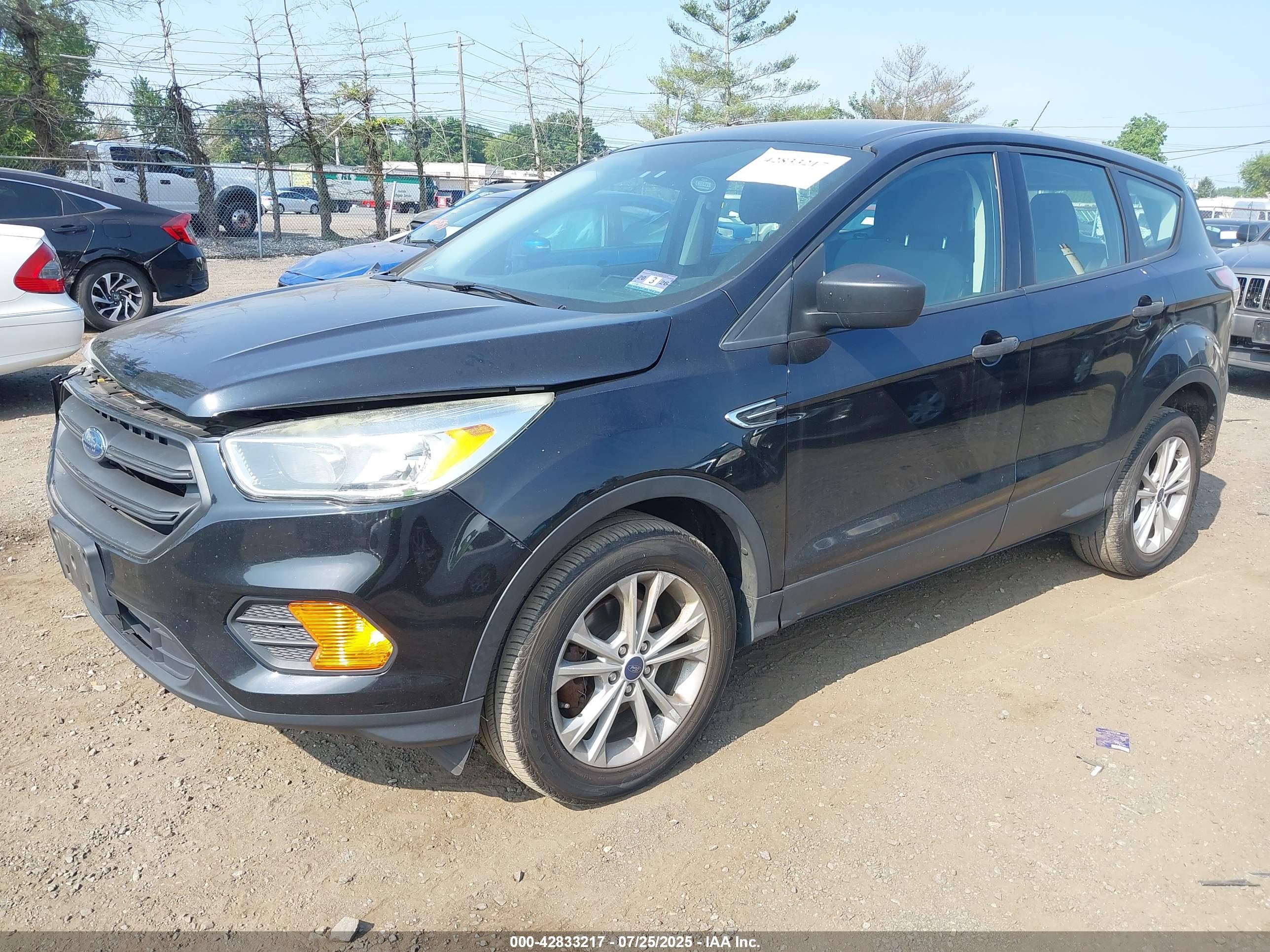 FORD ESCAPE image 2