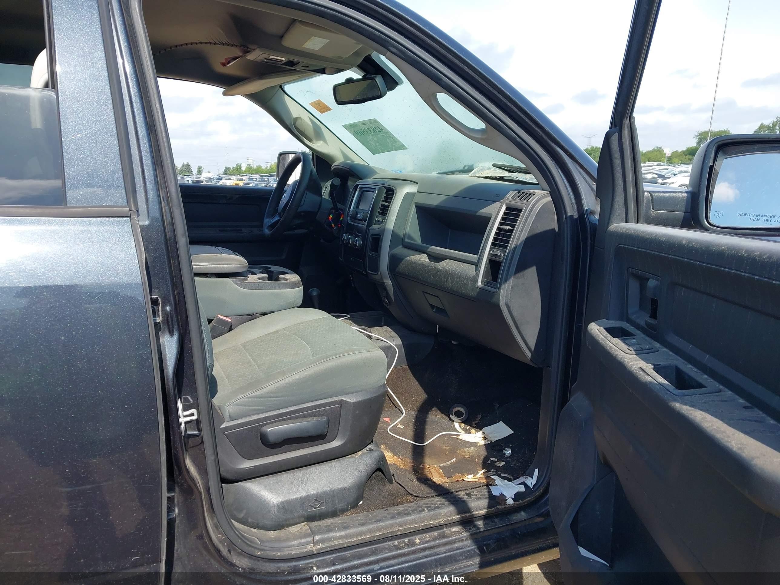 RAM 2500 image 5