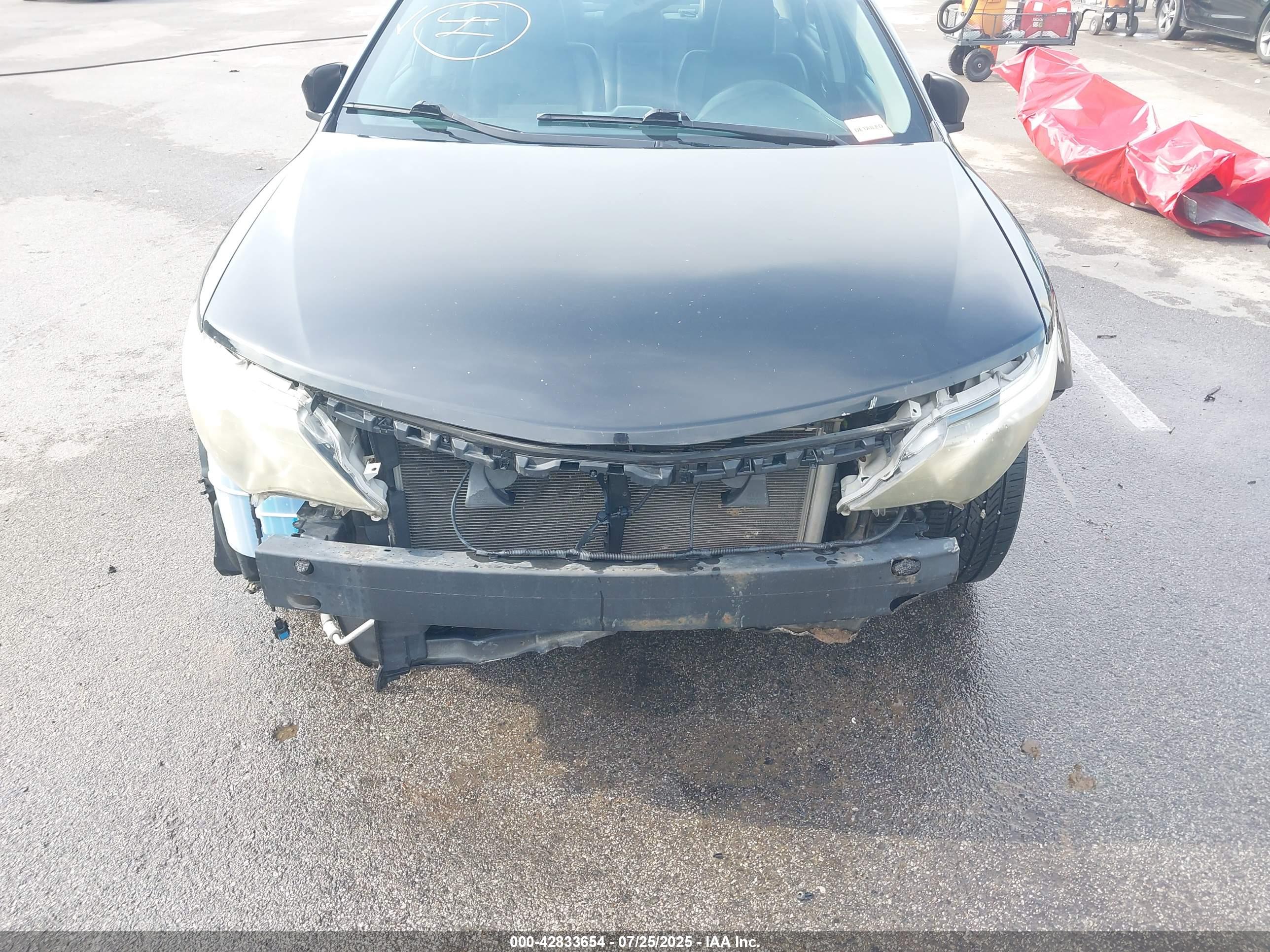 TOYOTA CAMRY image 6