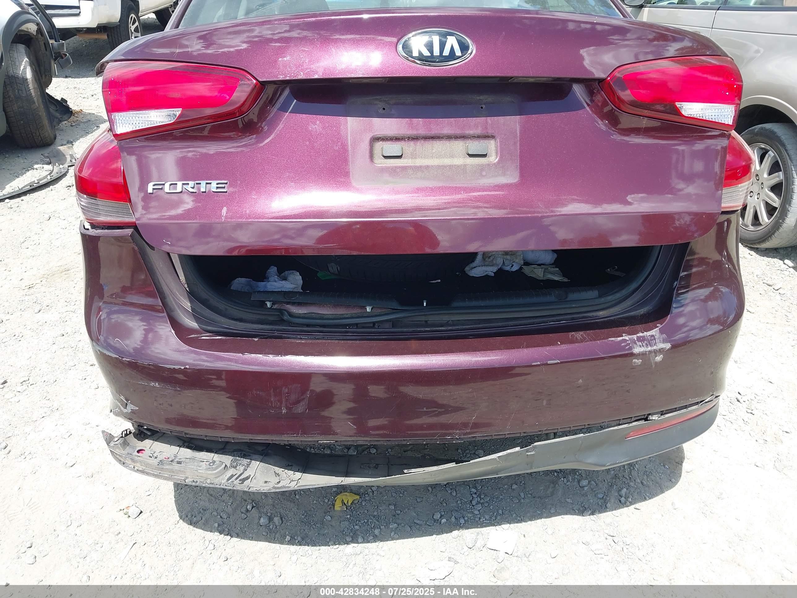 KIA FORTE image 6
