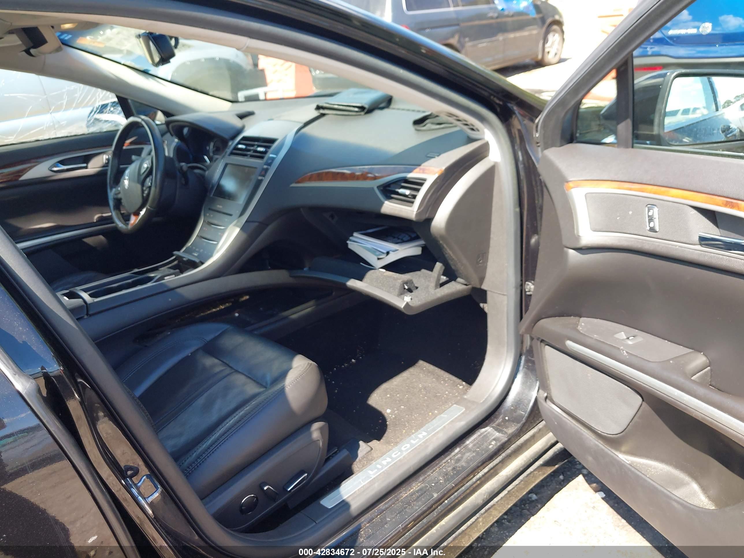 LINCOLN MKZ image 5
