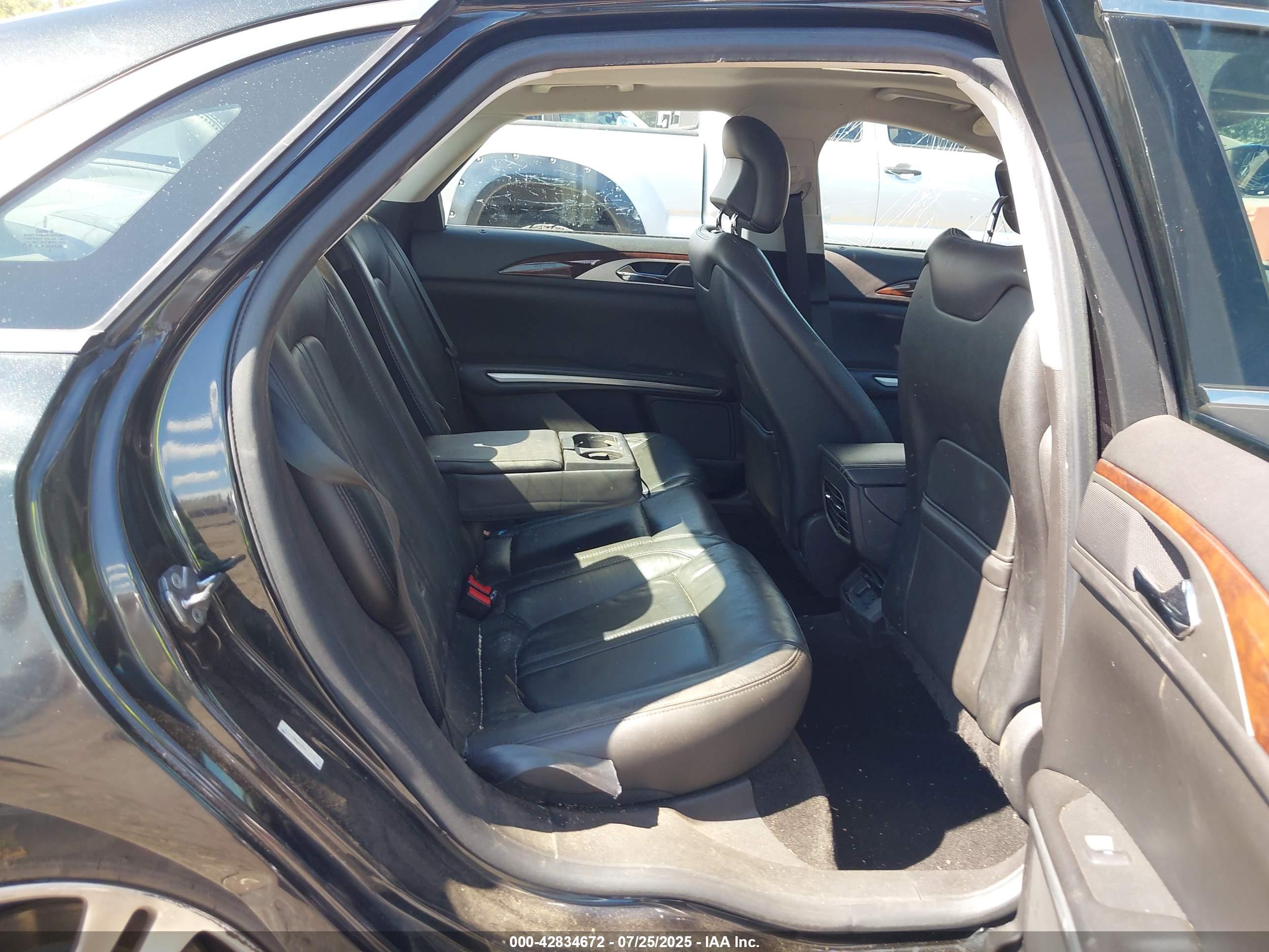 LINCOLN MKZ image 8