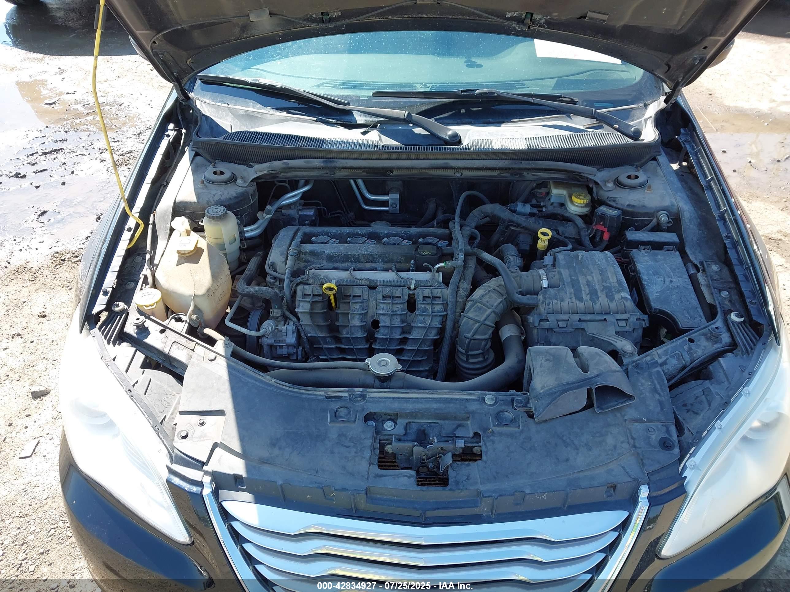 CHRYSLER 200 image 10