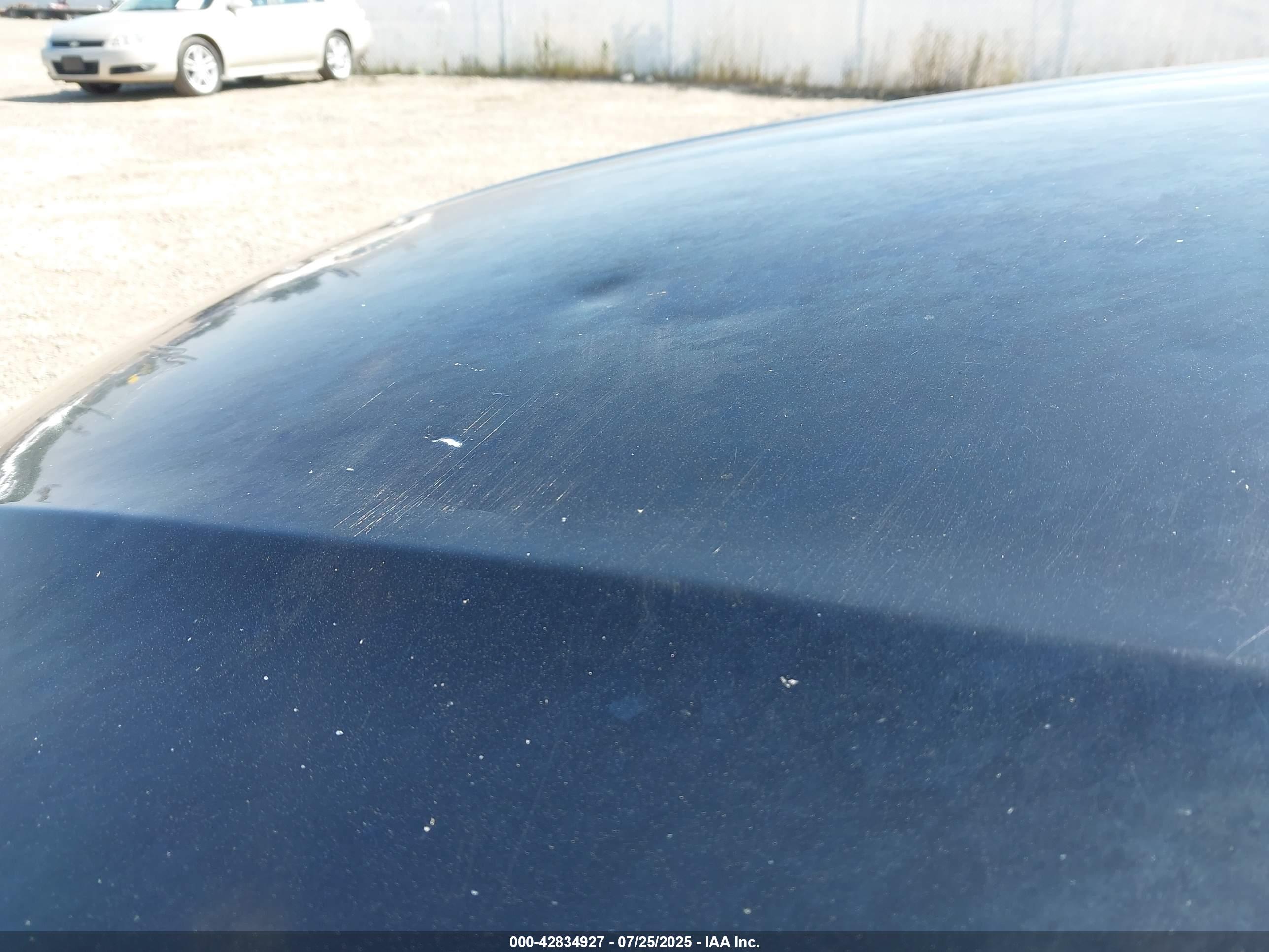 CHRYSLER 200 image 6