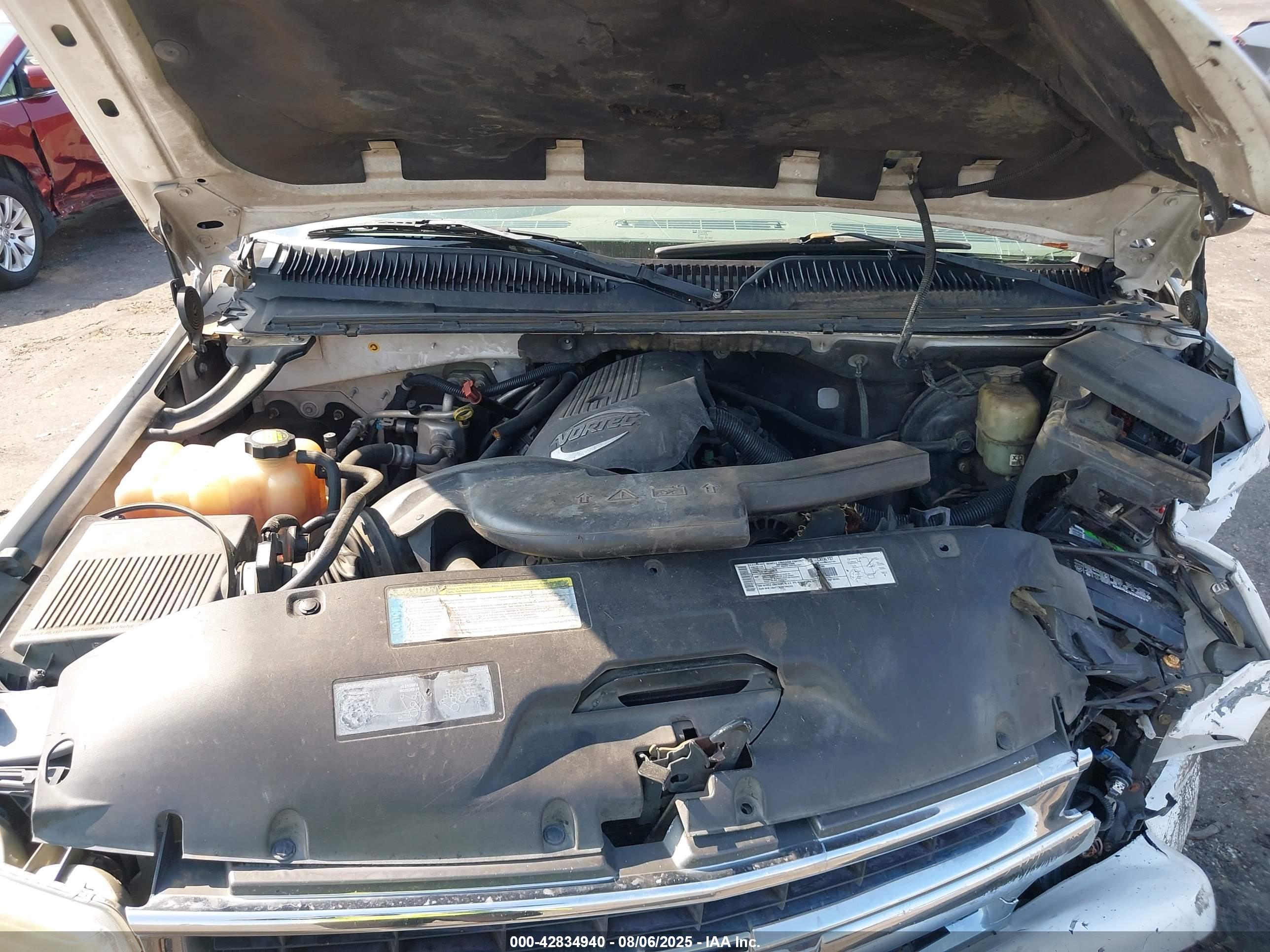 CHEVROLET TAHOE image 10