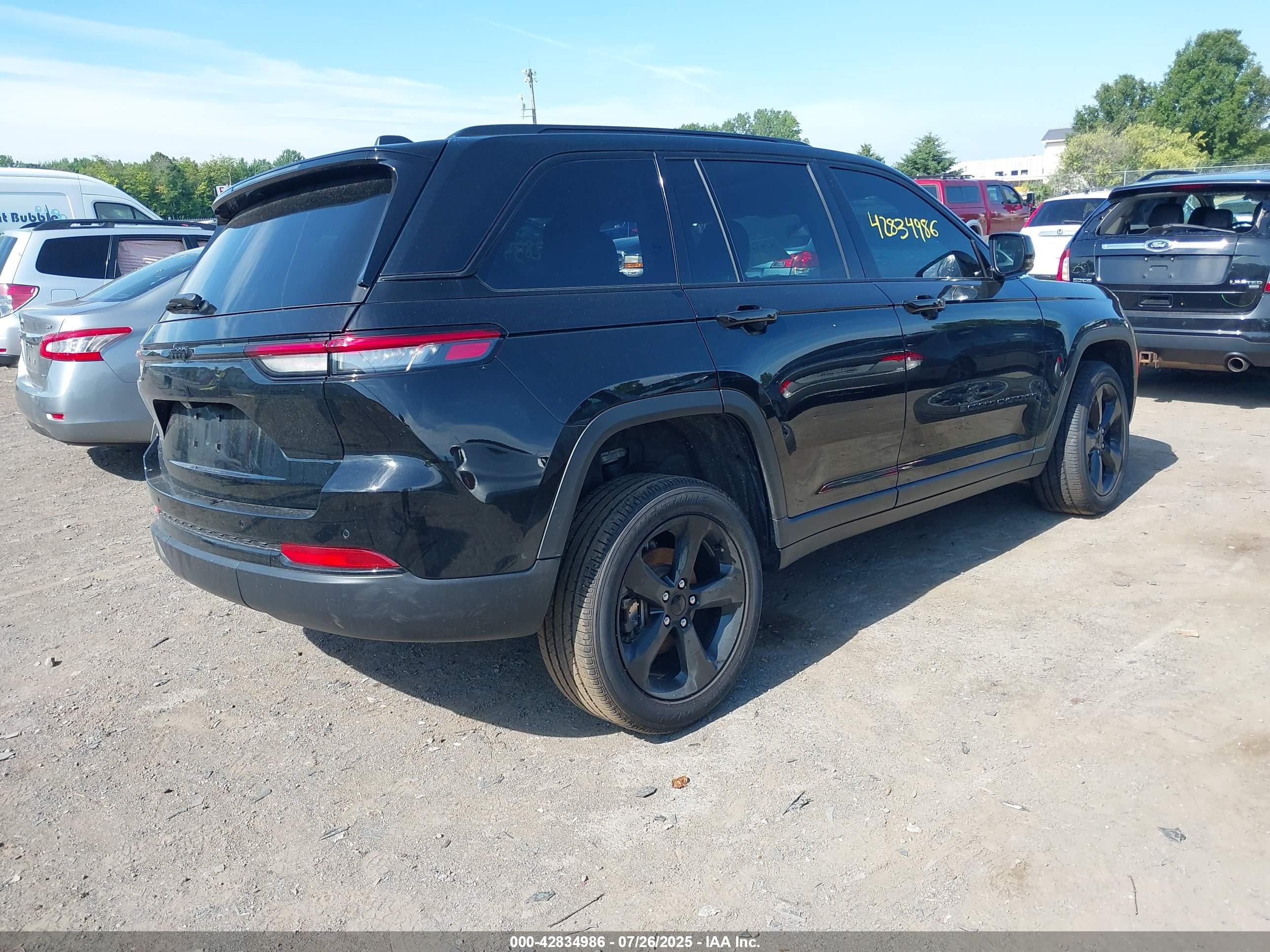 JEEP GRAND image 4